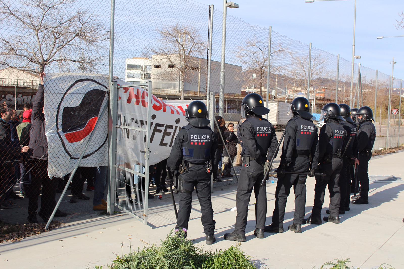 Vox no tenía autorización del Ayuntamiento de l'Hospitalet para hacer la 'paellada' popular