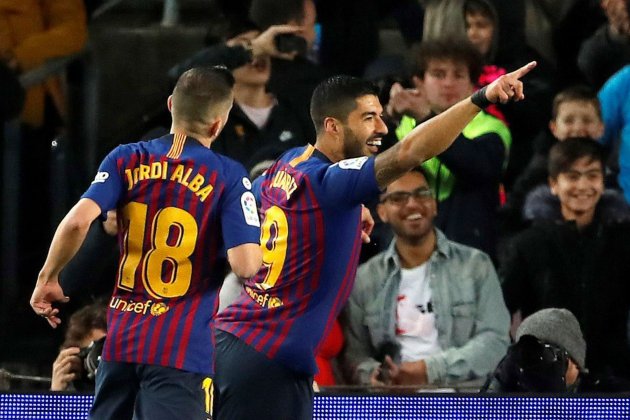 jordi alba luis suarez barça efe