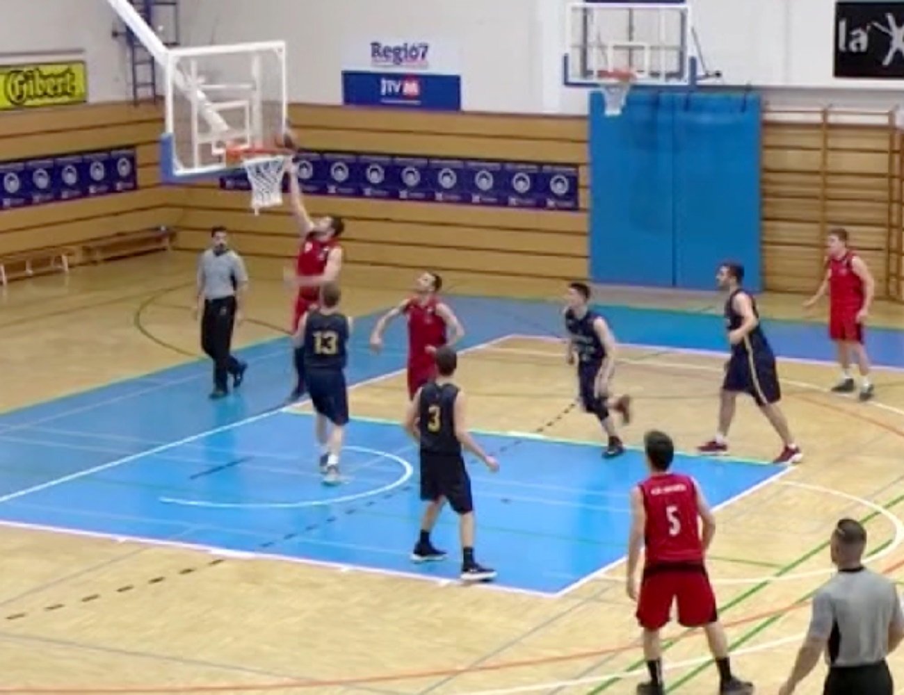 L'Artés surt de la zona de promoció de descens en vèncer el Ciutat Vella (89-76)