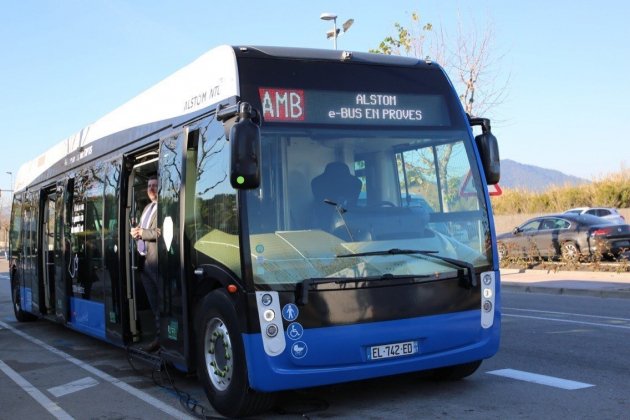 vehicle bus i tramvia EP vehicle bus i tramvia EP