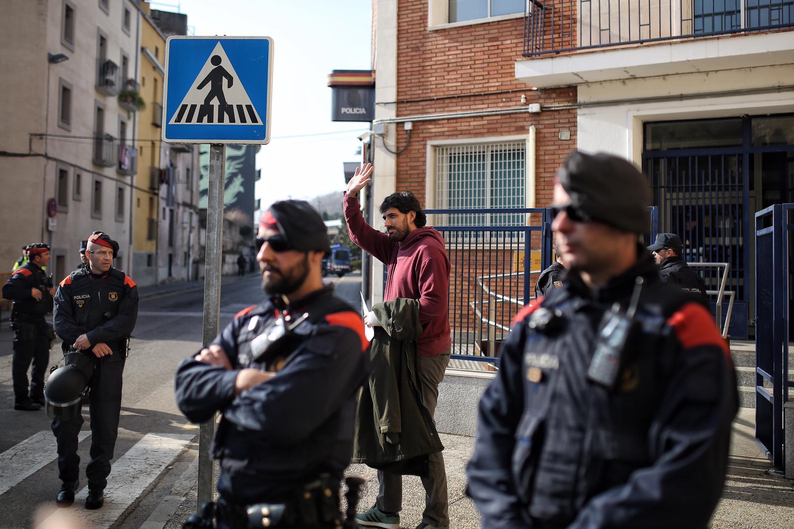 En llibertat els alcaldes de Verges i Celrà (CUP), detinguts per la policia espanyola