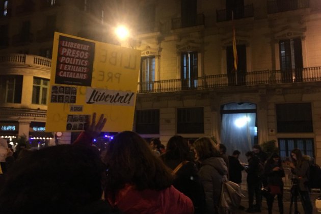 ELNACIONAL mani via laietana carlota camps