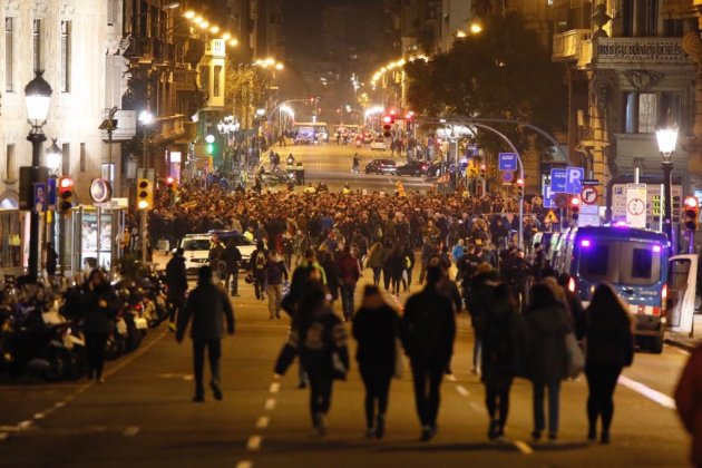 ELNACIONAL concentració via Laietana Barcelona detinguts policia espanyola - Sergi Alcàzar