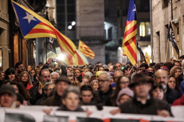 Manifestació Girona detinguts policia nacional - Carles Palacio