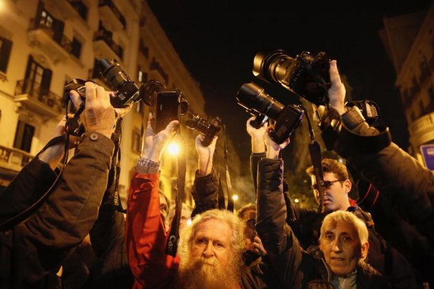 ELNACIONAL protesta fotoperiodistes detenció Carles Palacio Barcelona - Sergi Alcàzar
