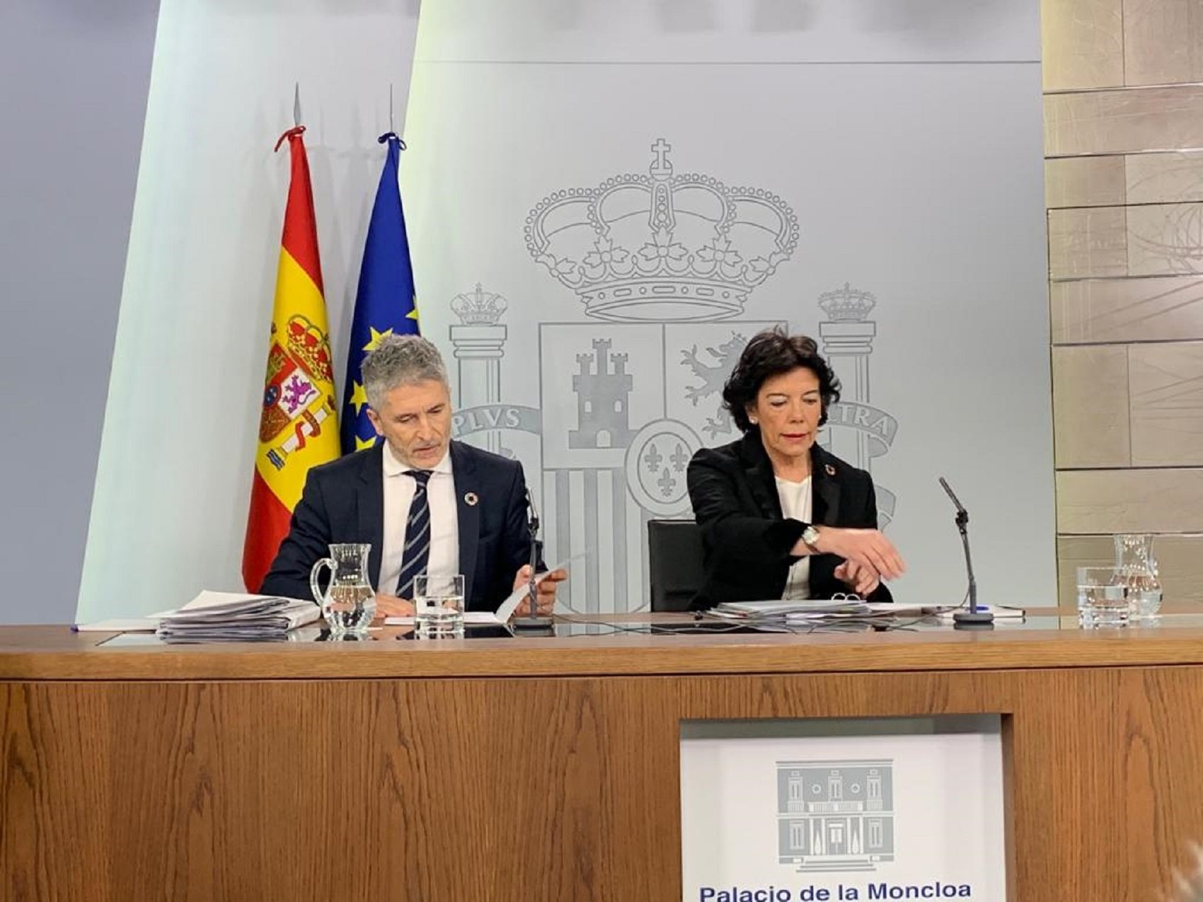 El gobierno español desautoriza al PSOE extremeño: "El 155 sería una usurpación"
