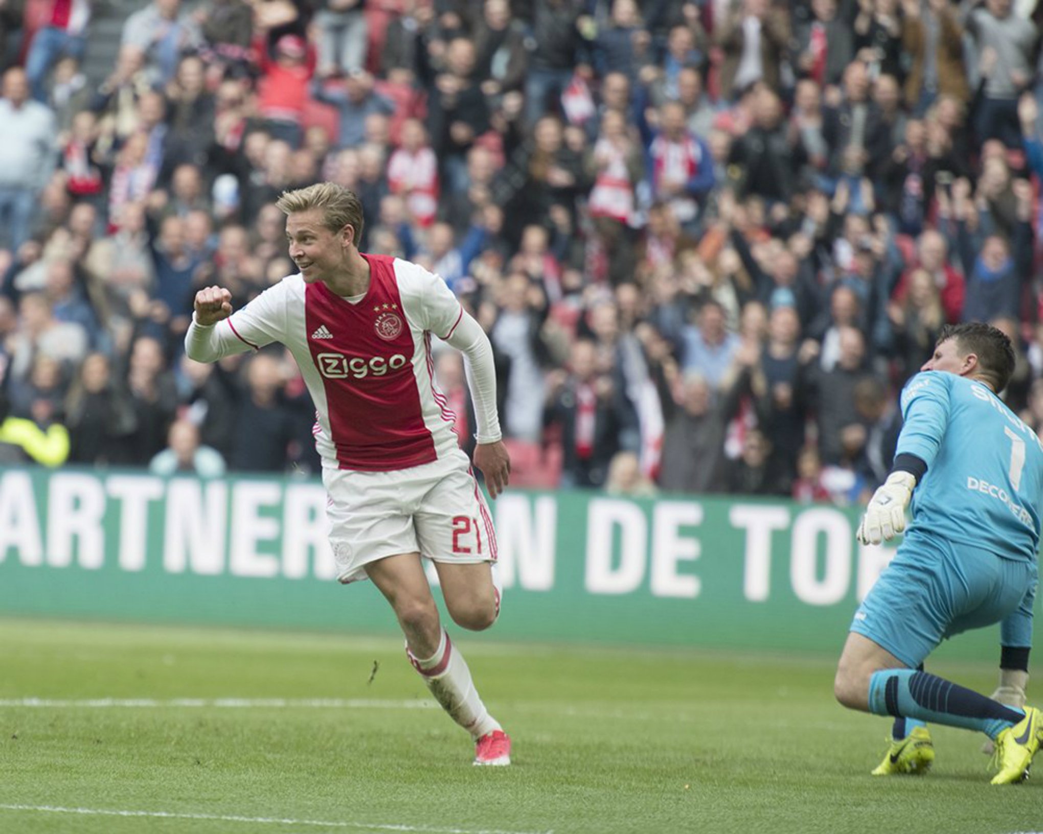 De Jong, Arthur i Dembélé són el futur del Barça