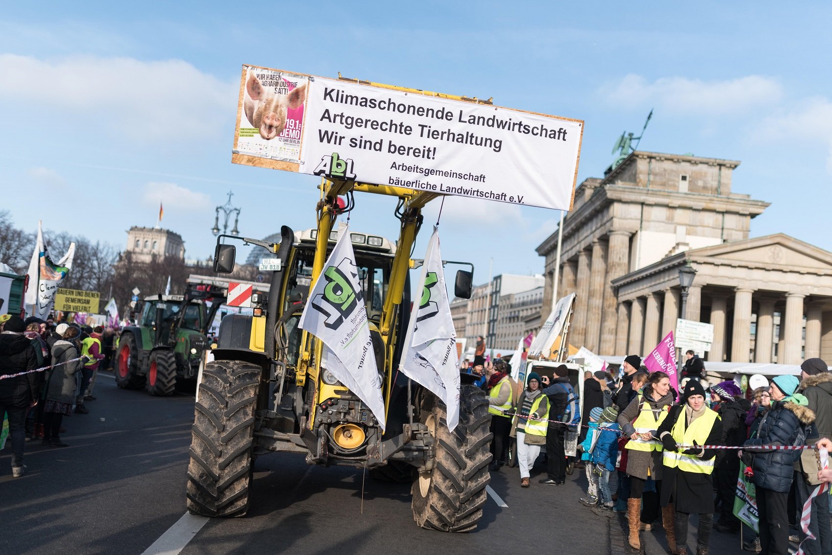 Tractores en Berlín piden una agricultura ecológica