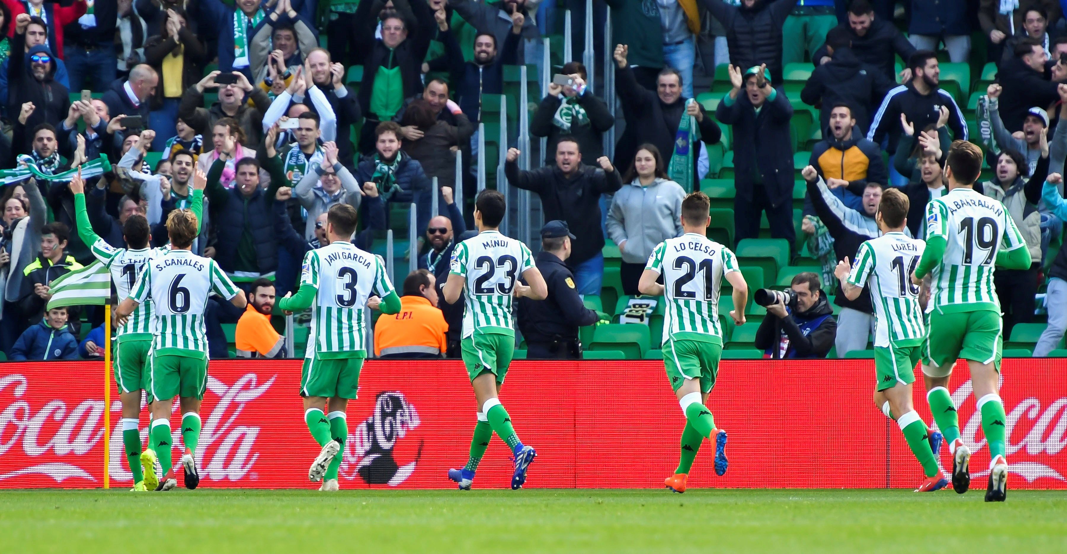 L'afició del Betis aprofita la visita del Girona per fer gala de la seva catalanofòbia