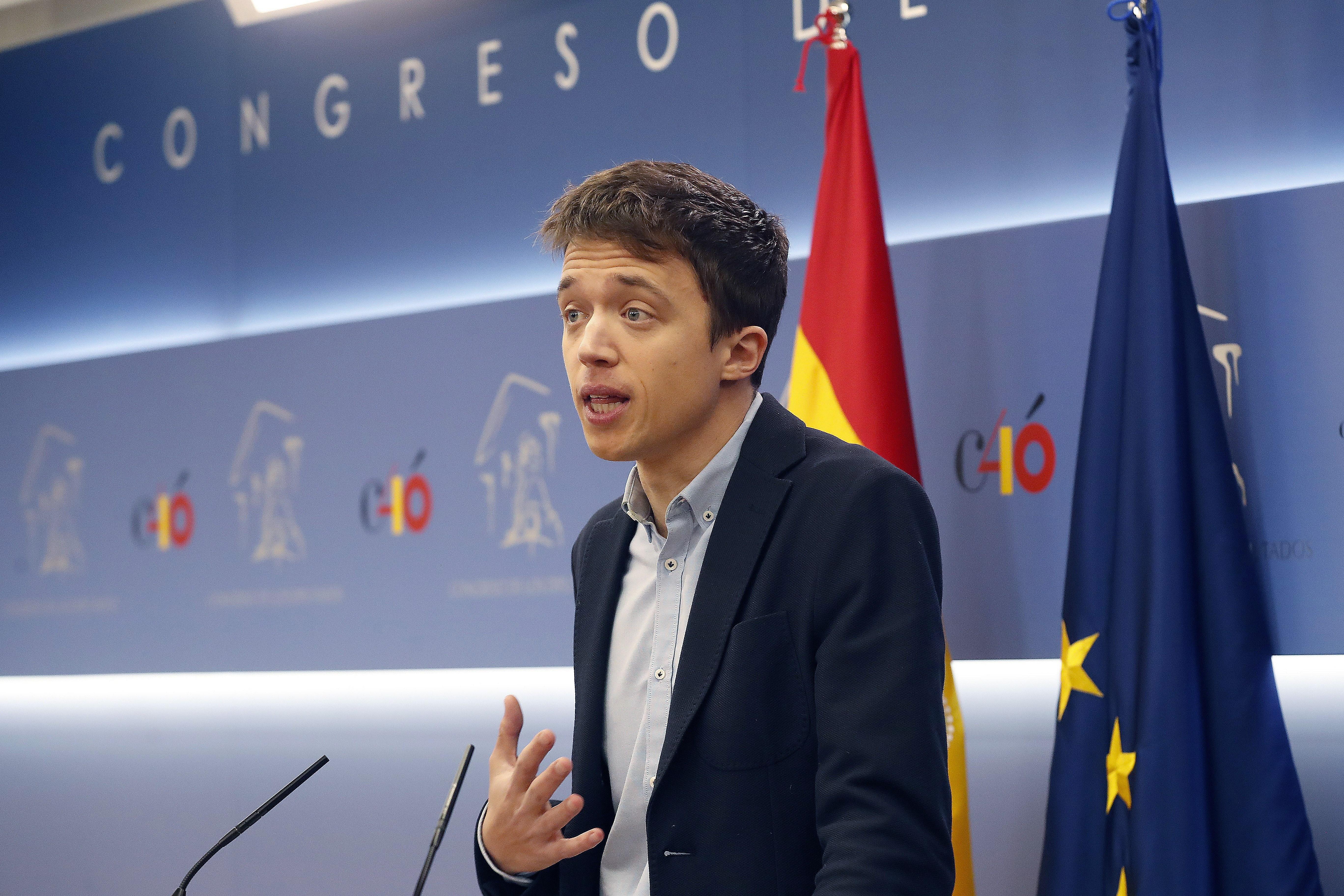 Errejón dimite como diputado después de las presiones de Podemos