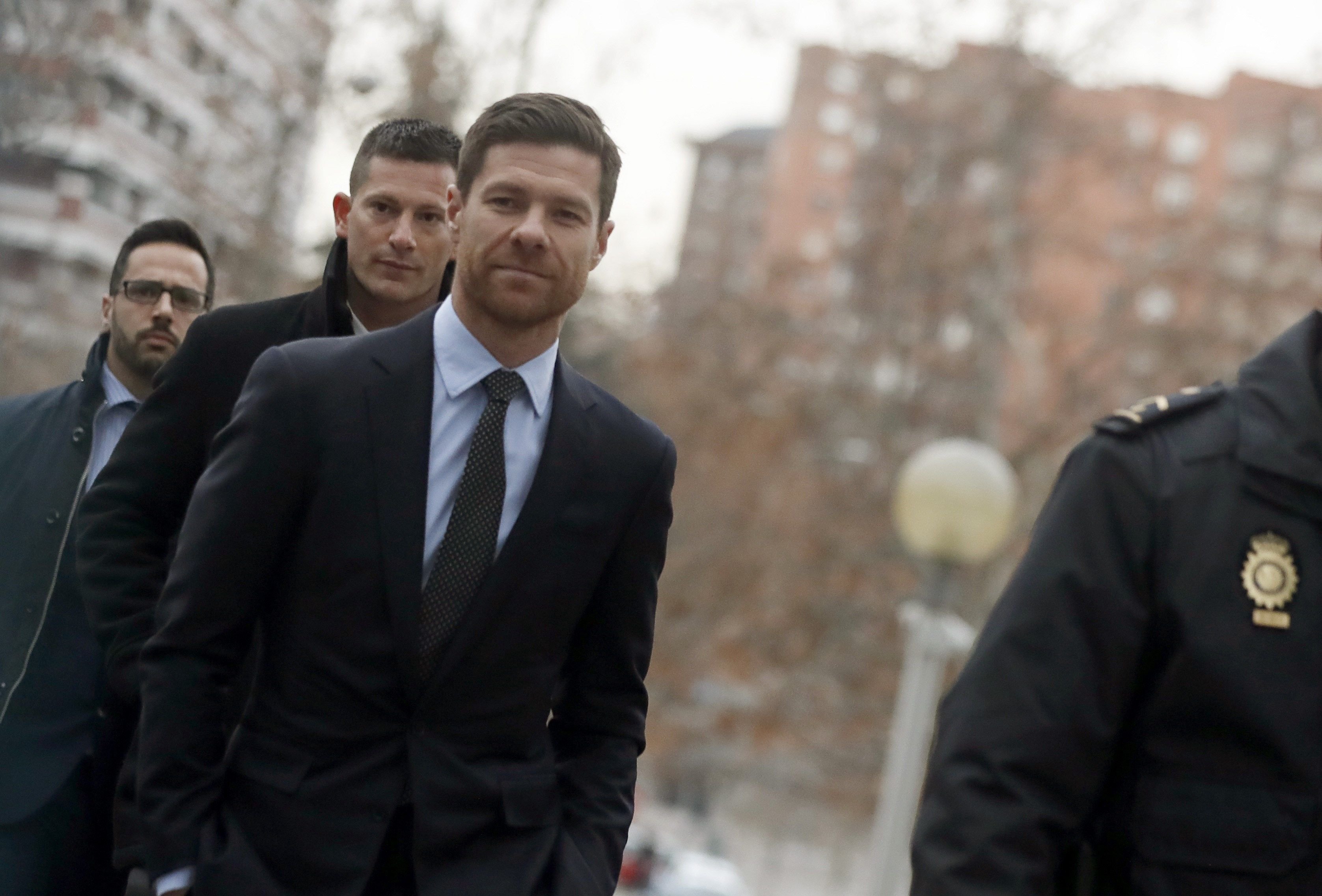 Suspenen el judici a Xabi Alonso en què li demanen cinc anys de presó