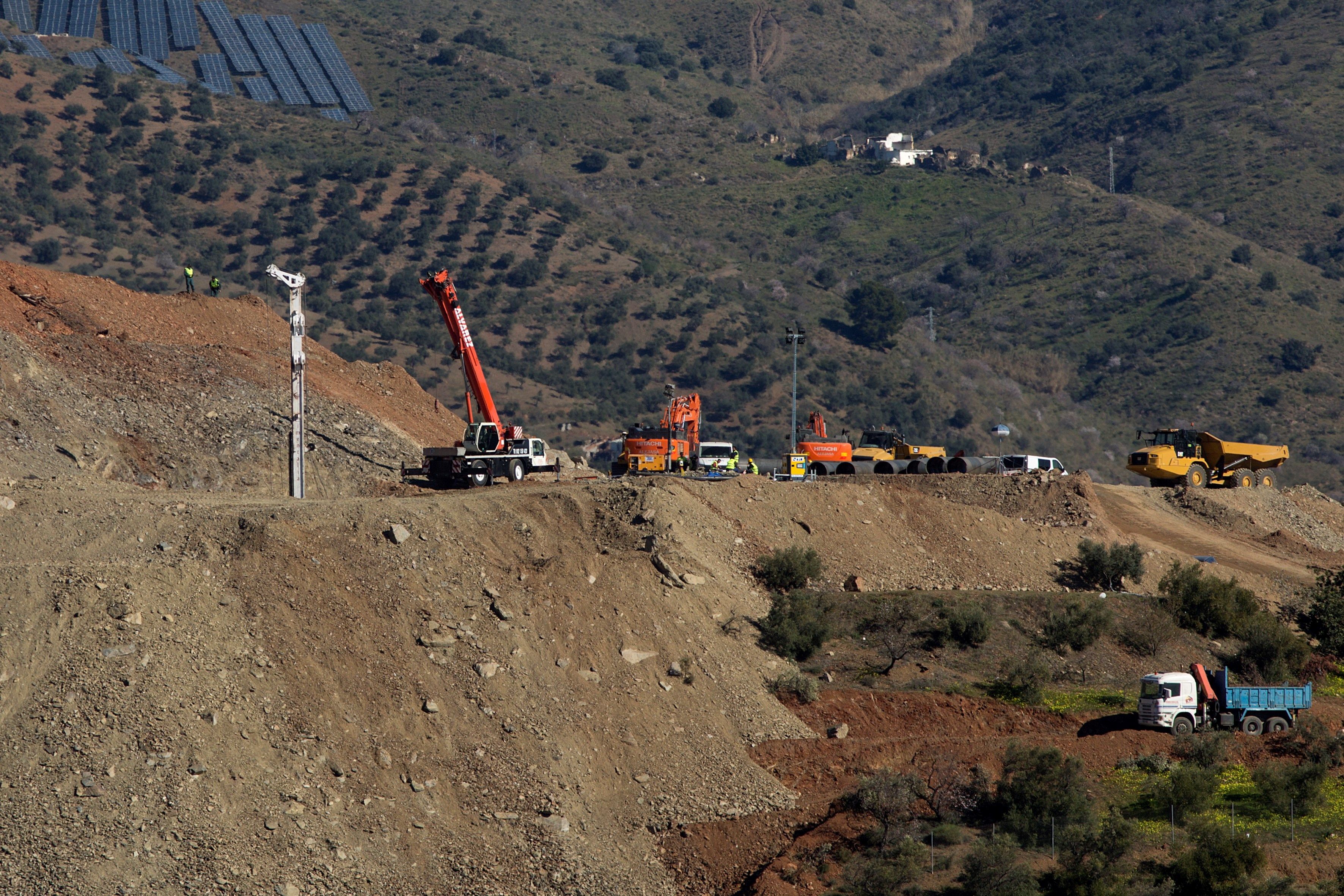 Los mineros, a punto de bajar para rescatar a Julen