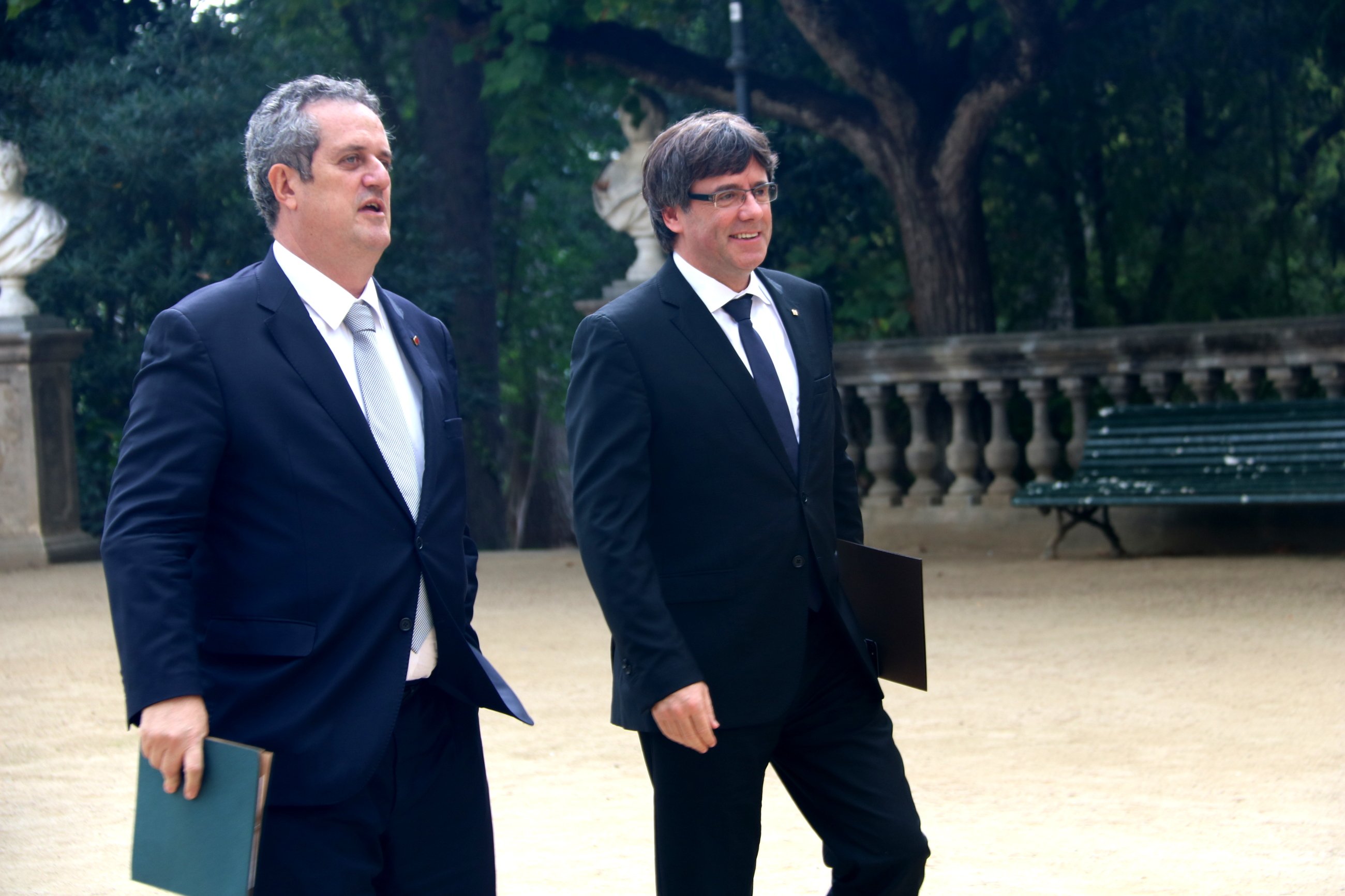 Puigdemont recorda l'angoixa de Forn a l'aeroport del Prat