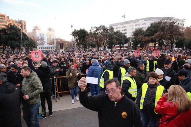 ELNACIONAL vaga taxistes sergi alcazar ELNACIONAL vaga taxistes sergi alcazar