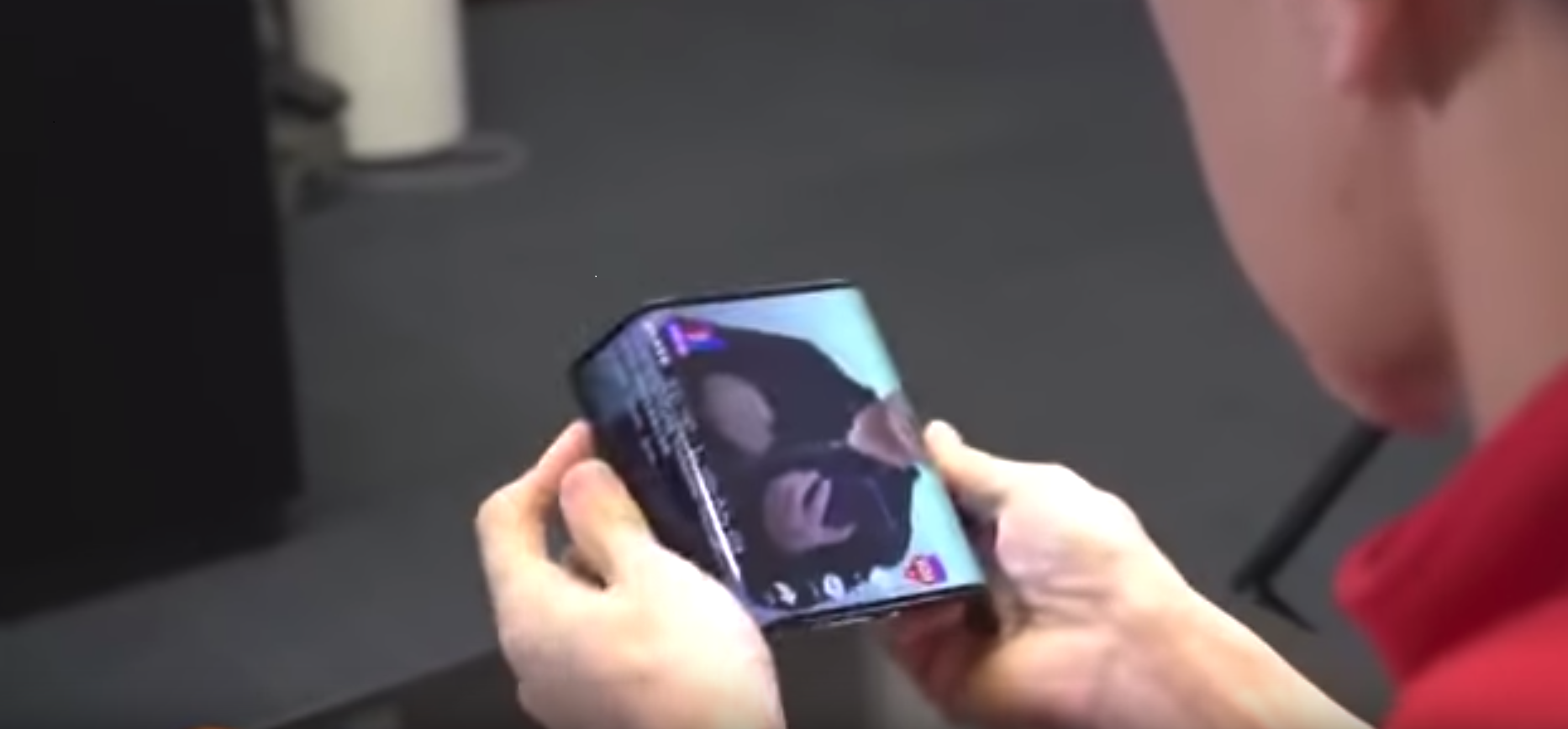 Xaiomi filtra un vídeo de su primer móvil con pantalla plegable