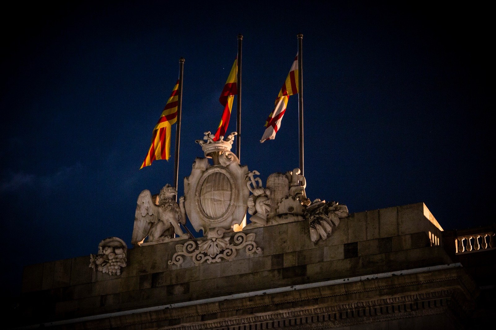 La batalla per Barcelona: qui són i com s'autoretraten els candidats