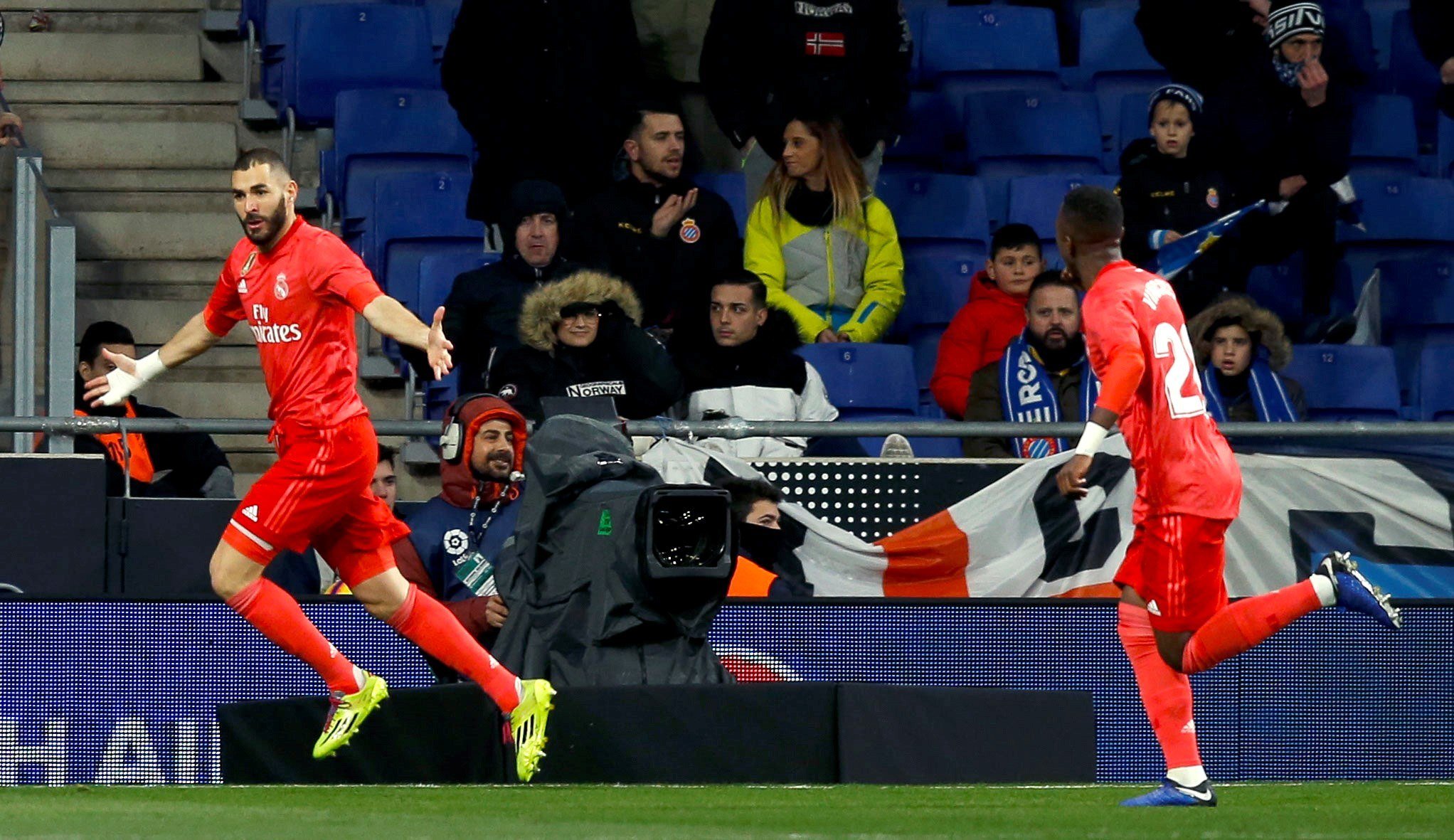 El Madrid es fa gran davant d'un Espanyol preocupant