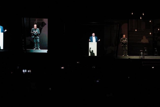 EL NACIONAL junqueras holograma - sergi alcazar EL NACIONAL junqueras holograma - sergi alcazar