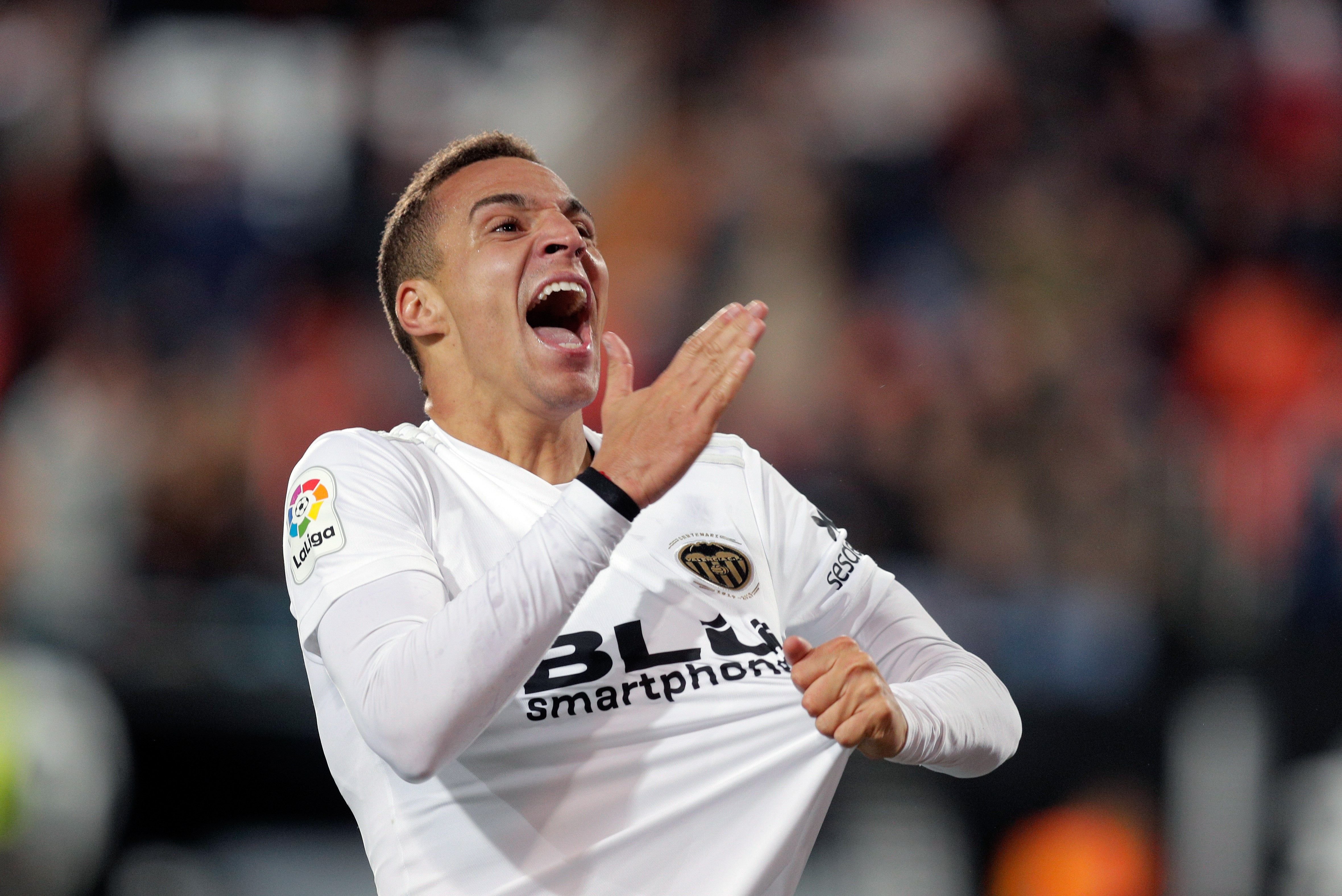 Rodrigo lleva la épica a Valencia y elimina al Getafe de la Copa (3-1)