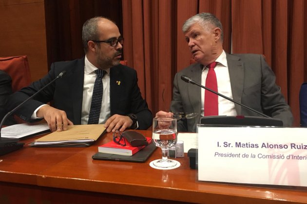 ELNACIONAL conseller Miquel Buch diputat Matías Alonso (Cs) Parlament - Carlota Camps ELNACIONAL conseller Miquel Buch diputat Matías Alonso (Cs) Parlament - Carlota Camps