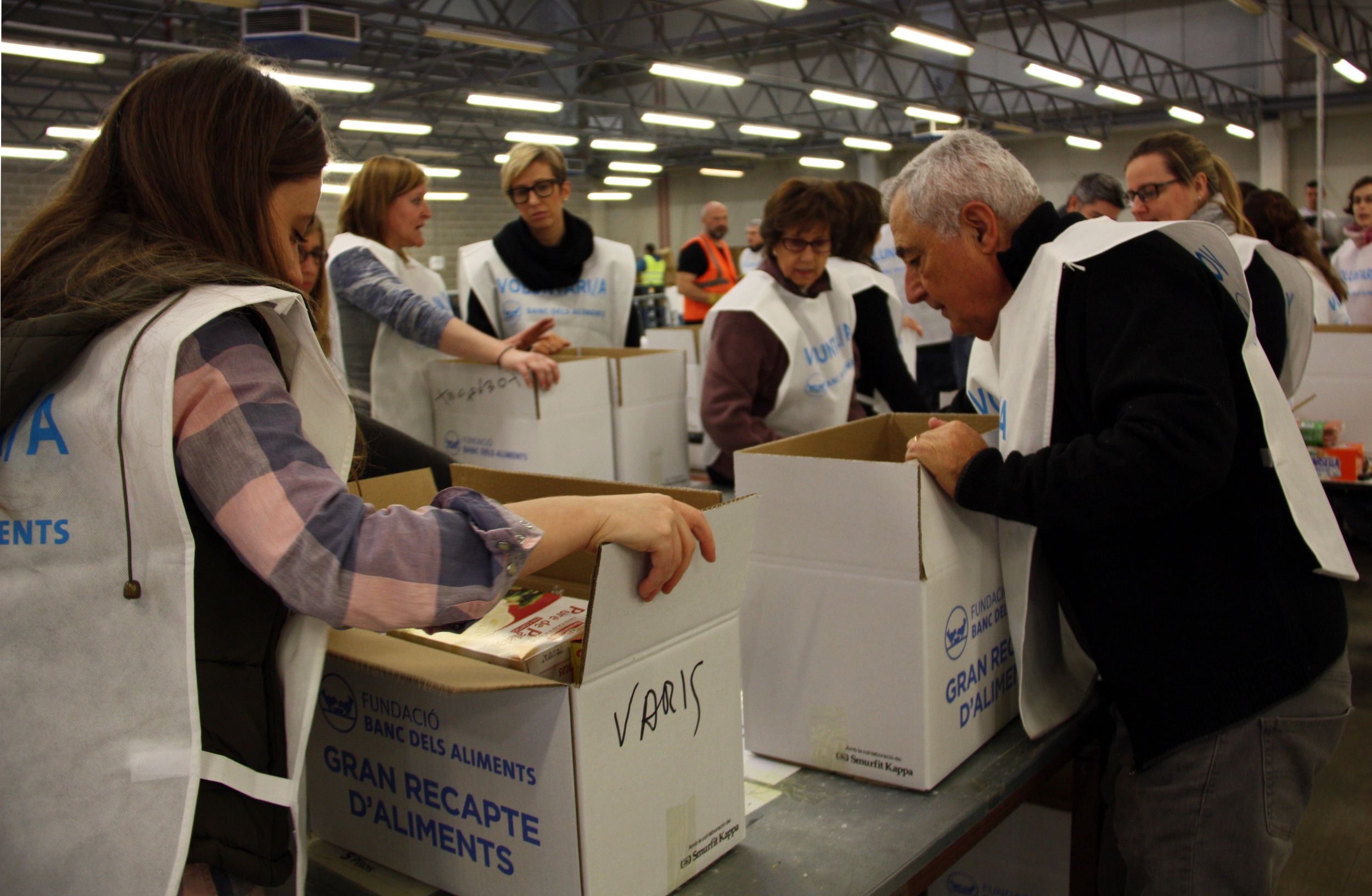 Se necesitan 7.000 voluntarios y más almacenes para el Gran Recapte d'Aliments