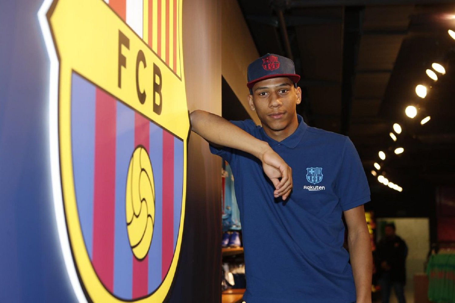 El Barça avança l'arribada de Todibo i ja és blaugrana