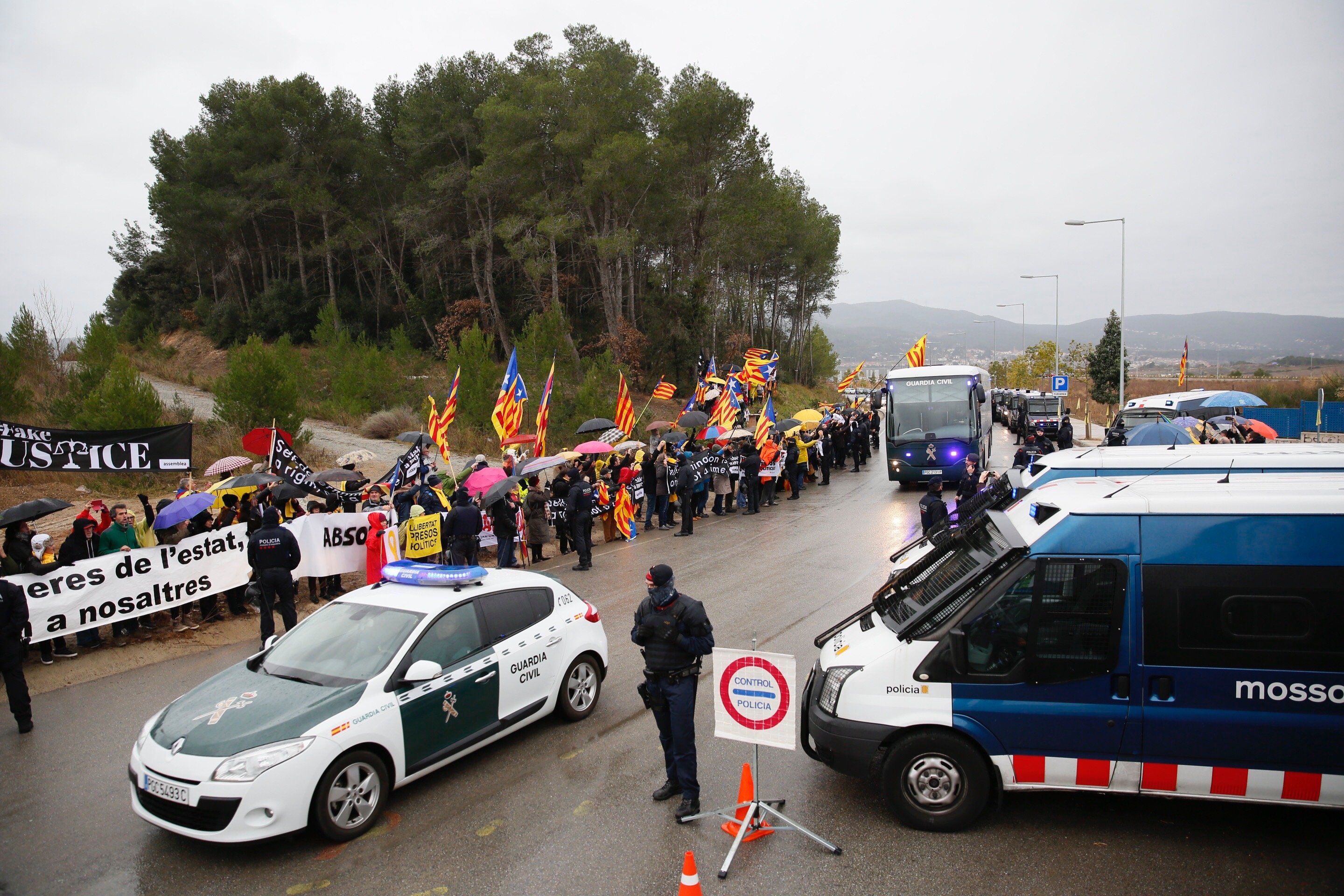 Suspenden de funciones al guardia civil del vídeo de menosprecio a los presos