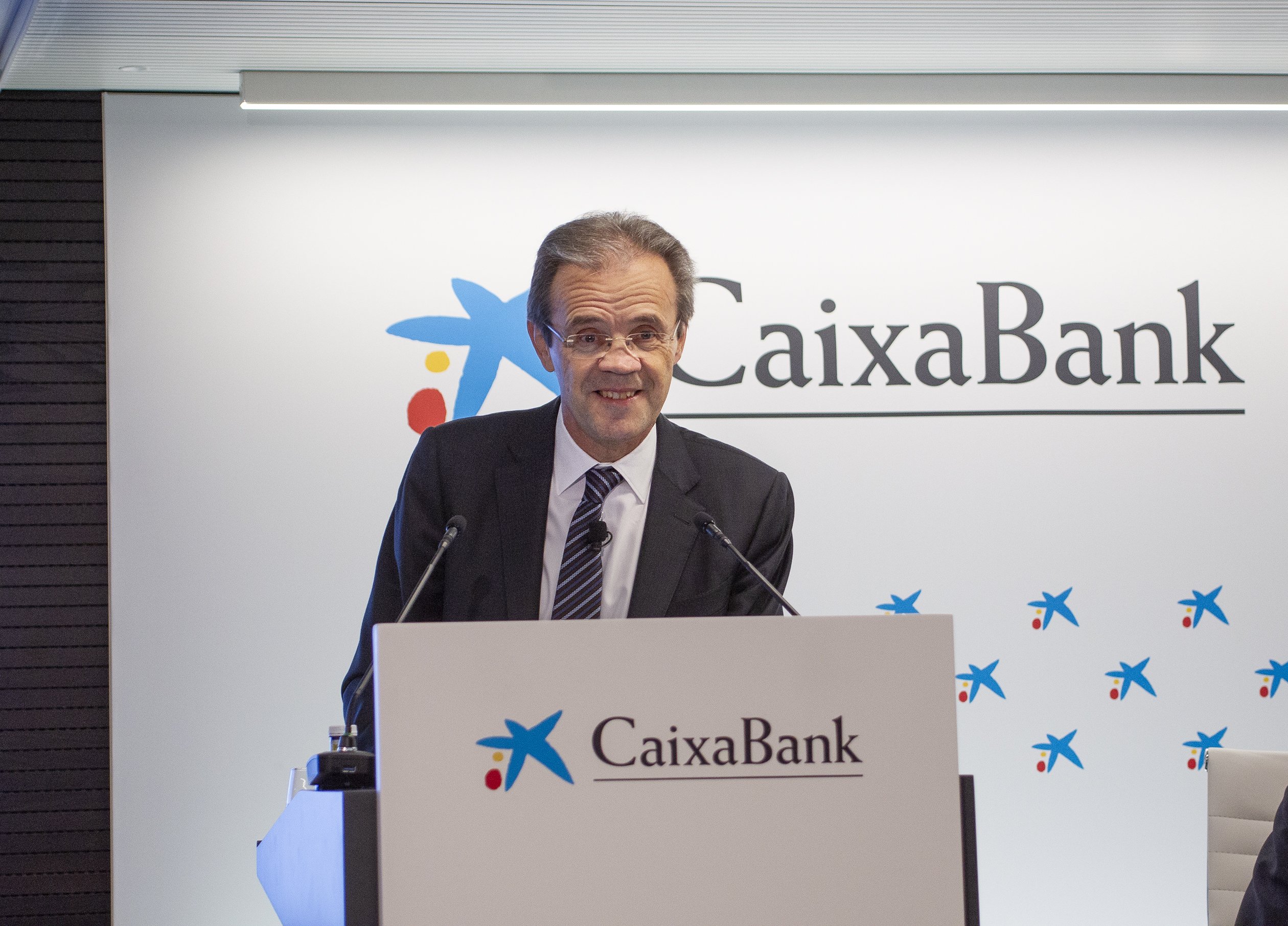 EuropaPress 1881174 El presidente de CaixaBank Jordi Gual durante la presentación de resultados de 2018 de CaixaBank en Valencia