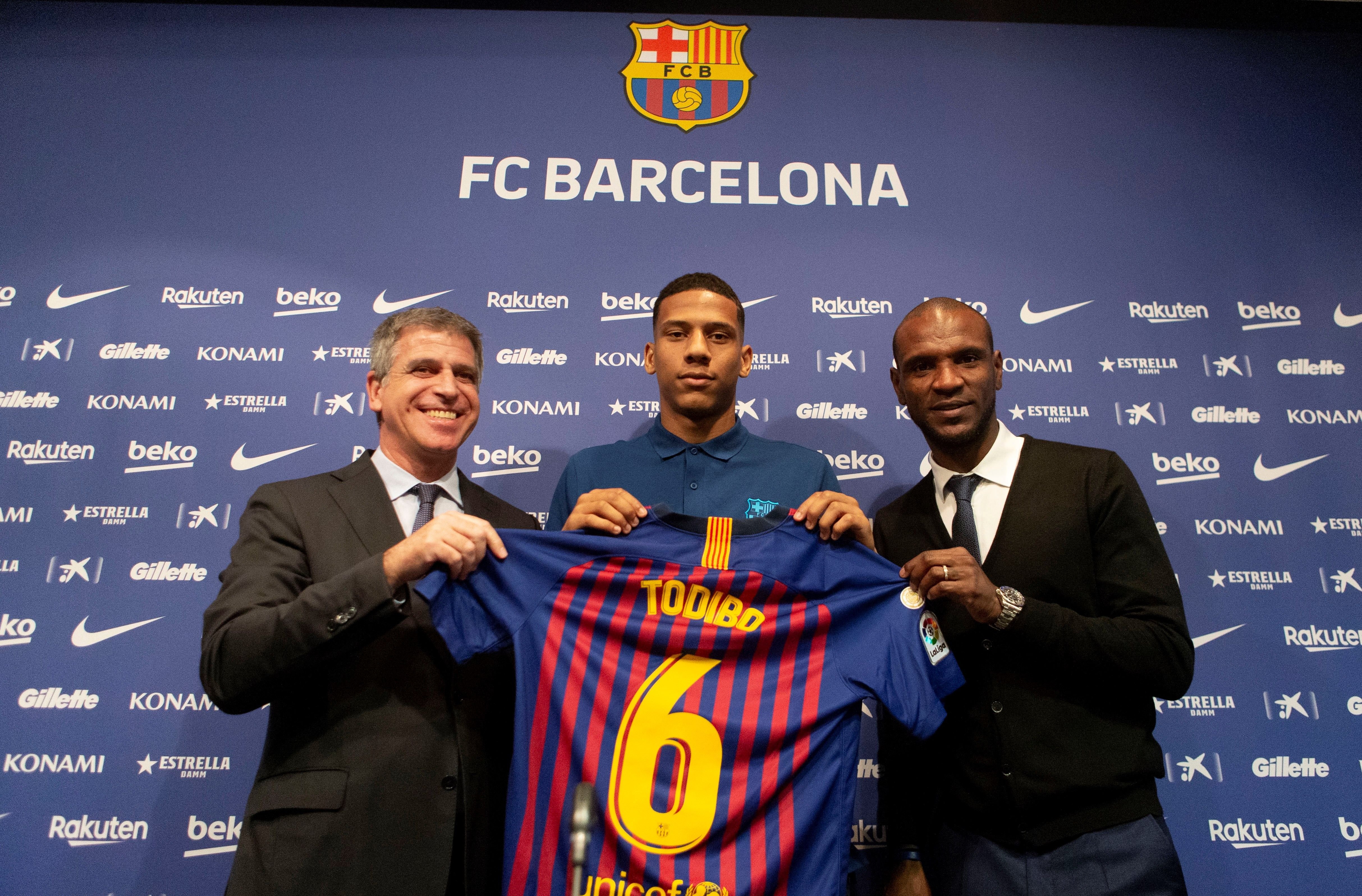 Abidal confirma que Todibo jugará con el primer equipo