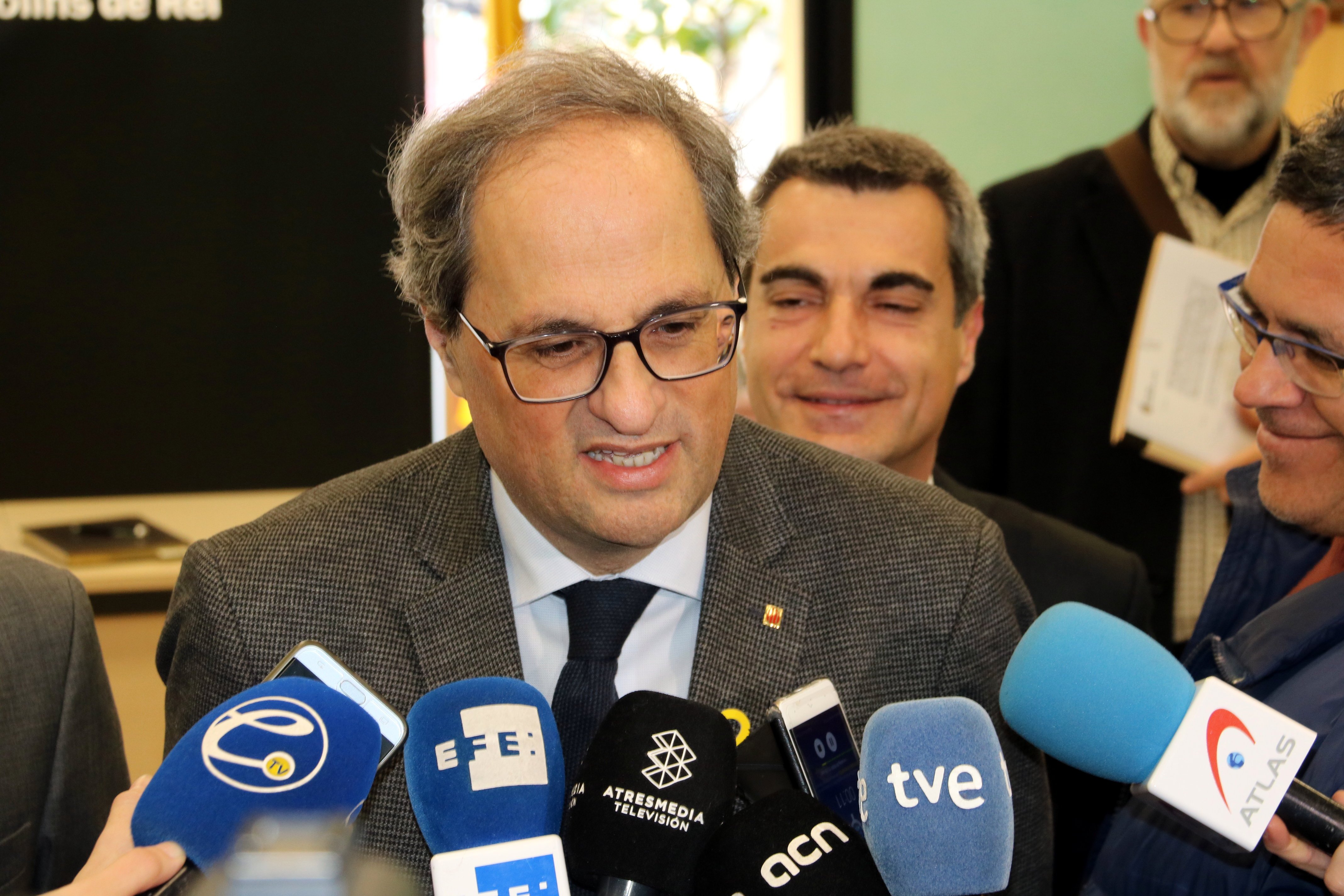 Torra creu que s'hauria d'expulsar el guàrdia civil que va gravar el vídeo del trasllat