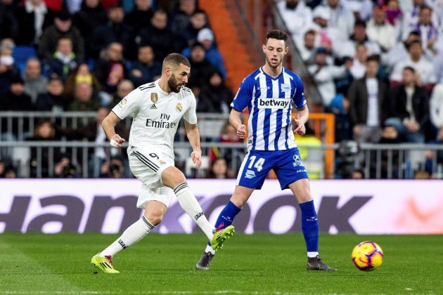 Benzema Burgui Madrid Alabes EFE