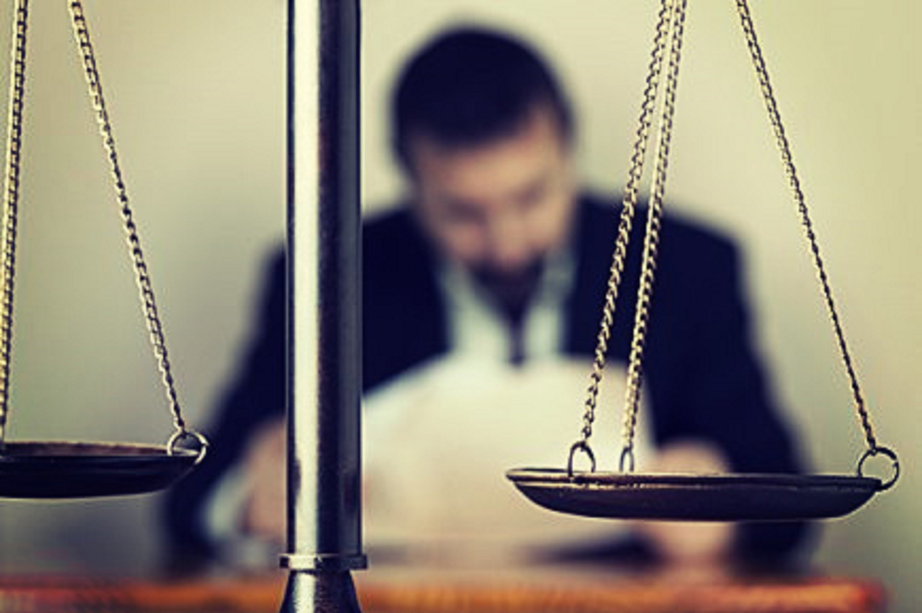 Col·lectiu Praga: "Espanya vulnera el dret europeu a la presumpció d'innocència"