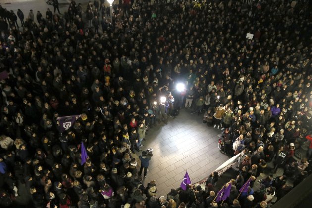 mani violacio sabadell acn mani violacio sabadell acn