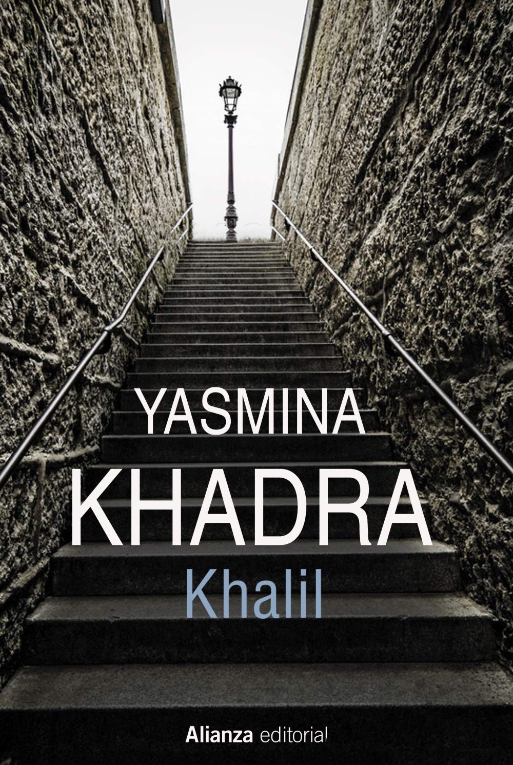 'Khalil': Khadra es posa en la pell d'un terrorista suïcida de París