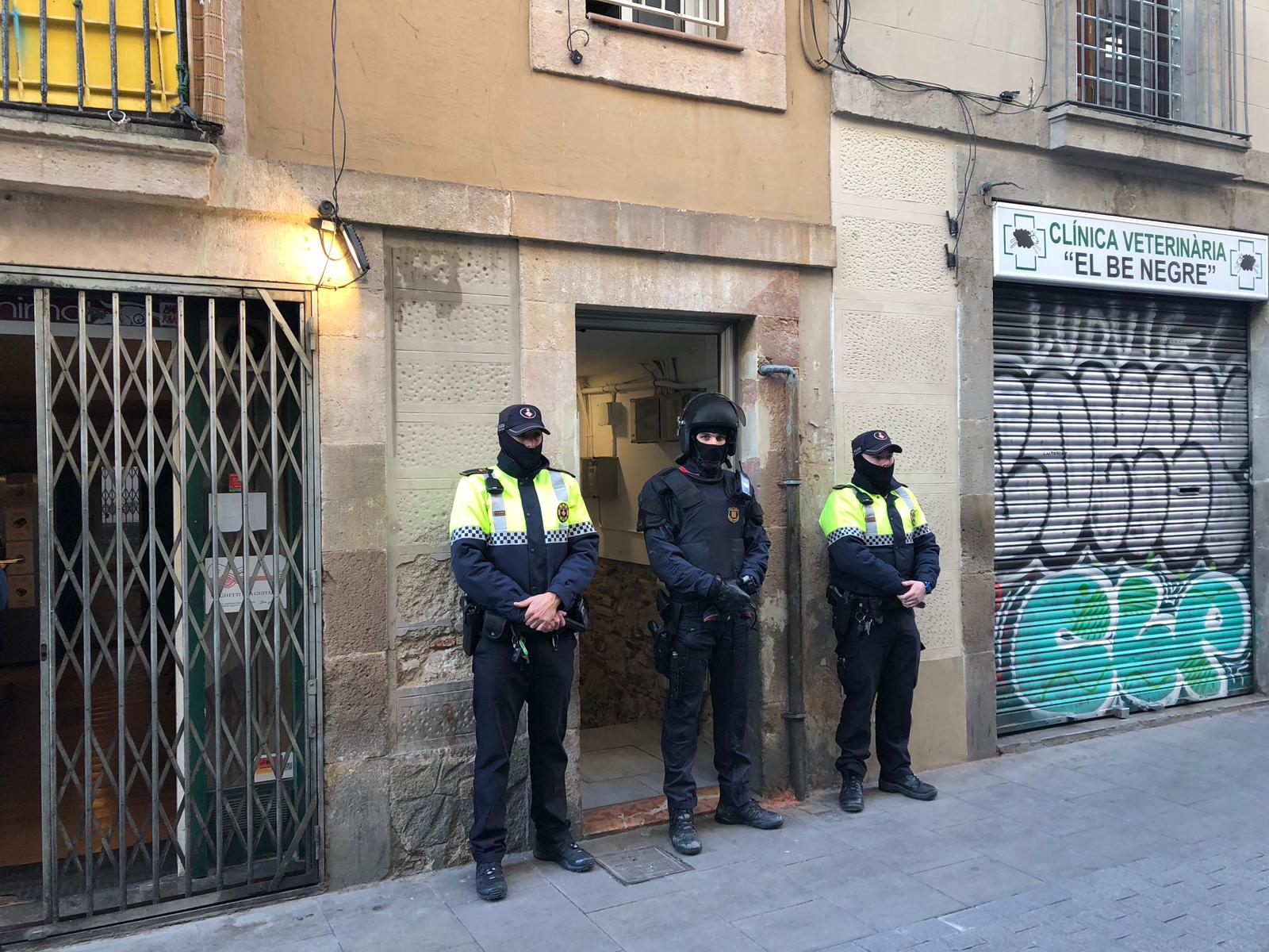 Desmantelan un narcopiso en el barrio del Raval