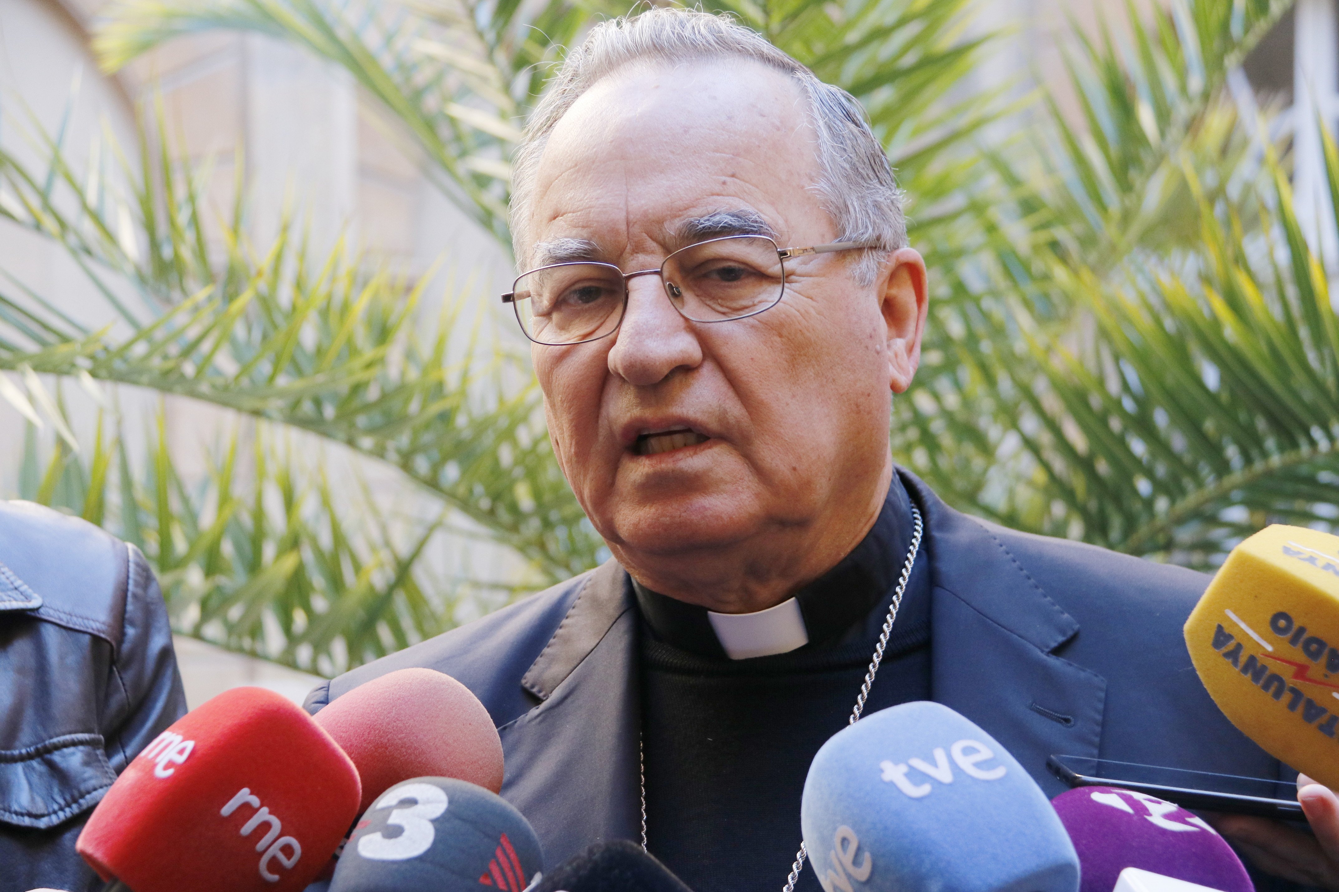 El arzobispo de Tarragona no ve ''tan graves'' los abusos como para secularizar a los rectores