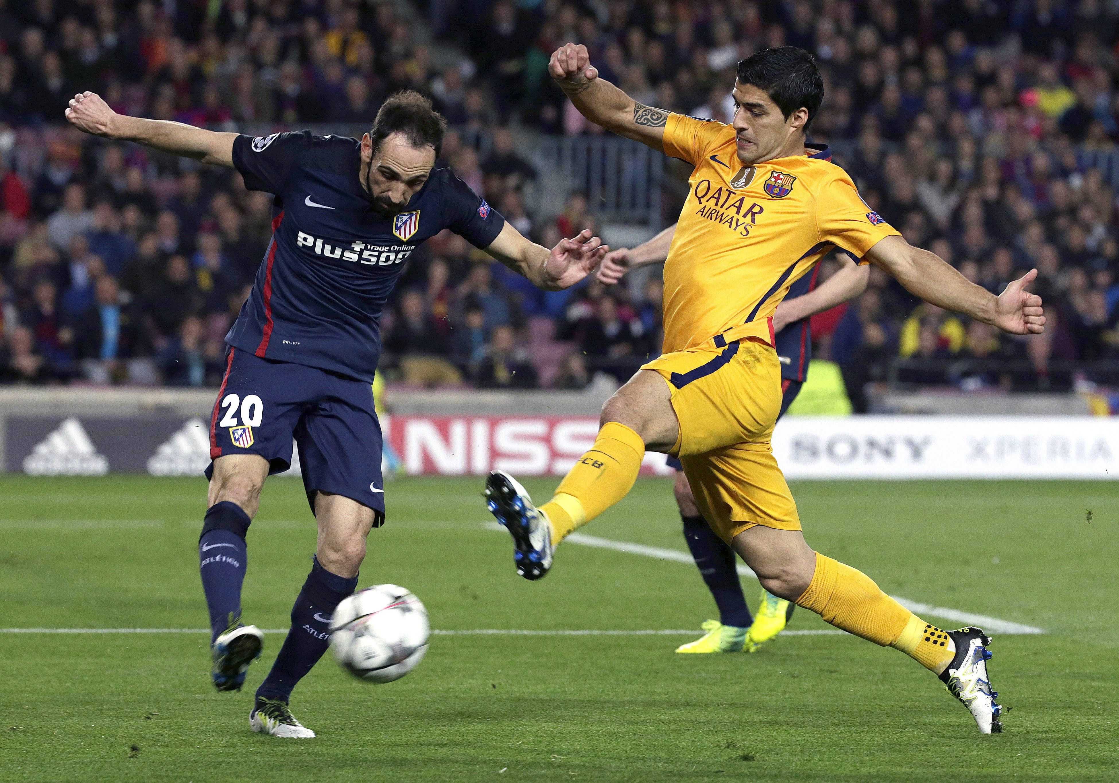 Suárez, el dolor de muelas de las defensas