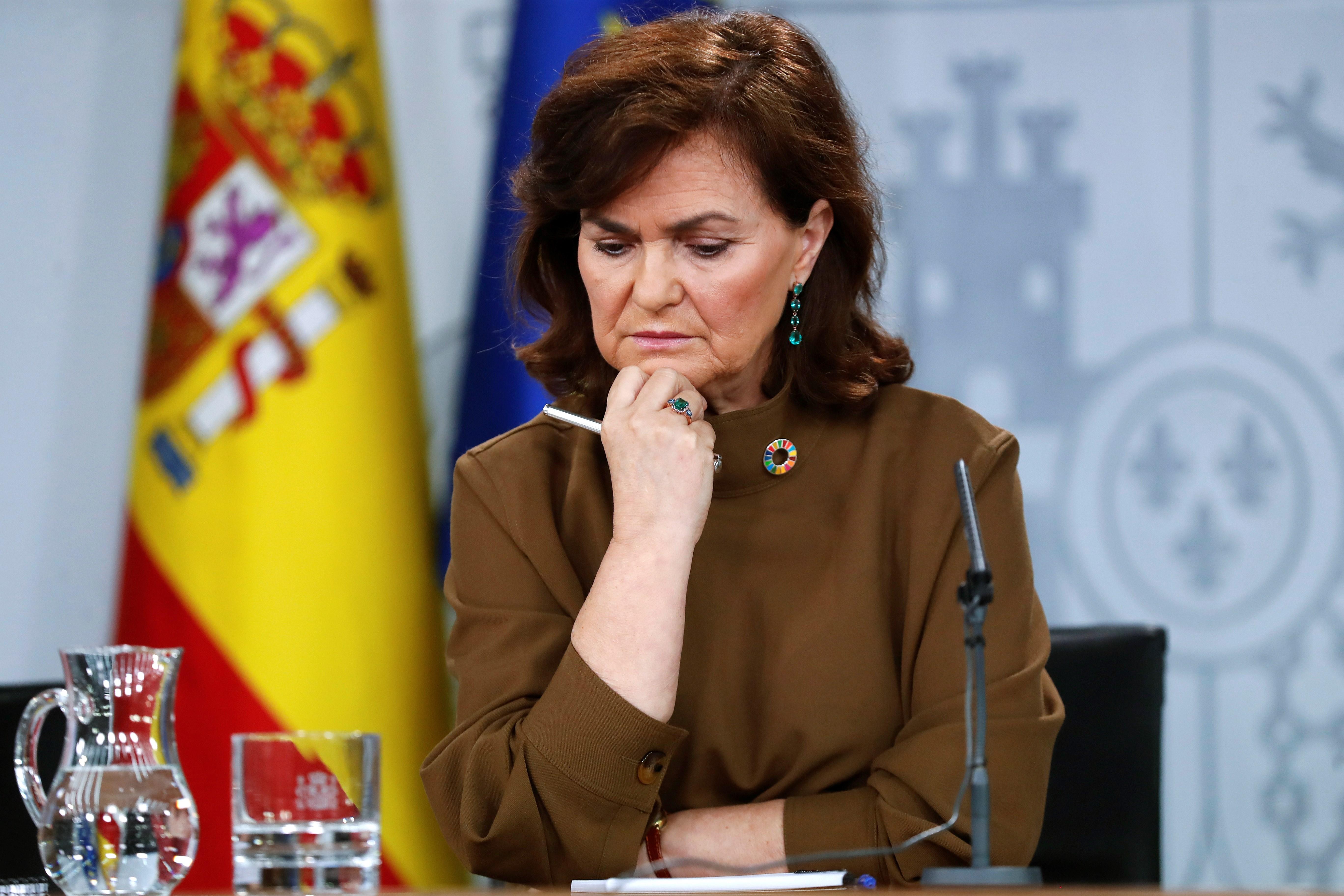 ¿Pero la vicepresidenta Calvo ha dejado el grupo?