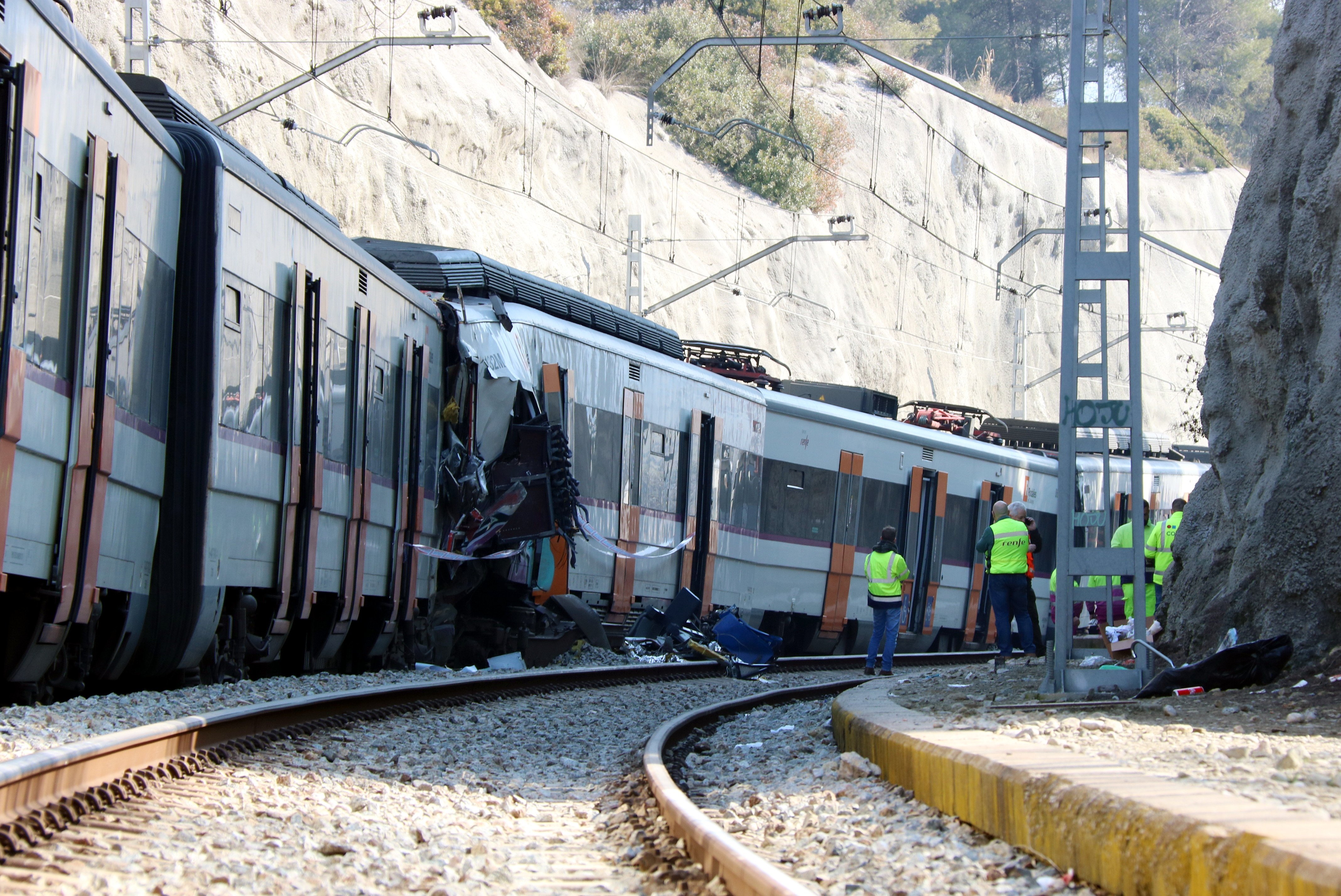 Tres de los heridos en el accidente de tren de Castellgalí continúan en estado grave