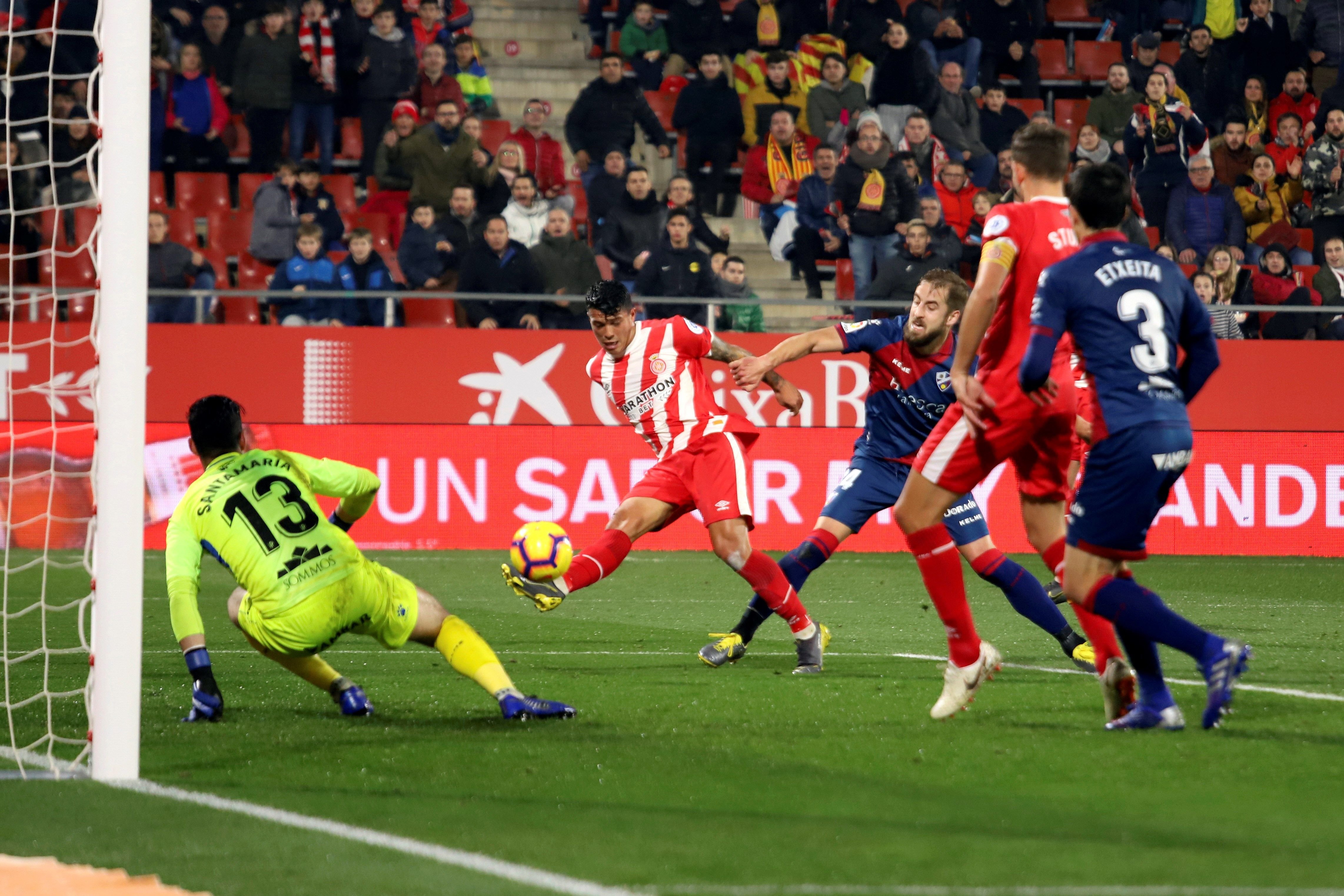 El Girona pierde y preocupa