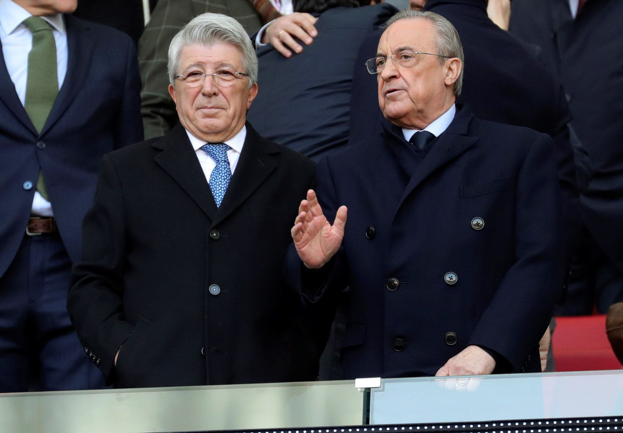 Florentino Pérez ofrece a Enrique Cerezo cerrar el fichaje, el Real Madrid acepta que se marche al Atlético