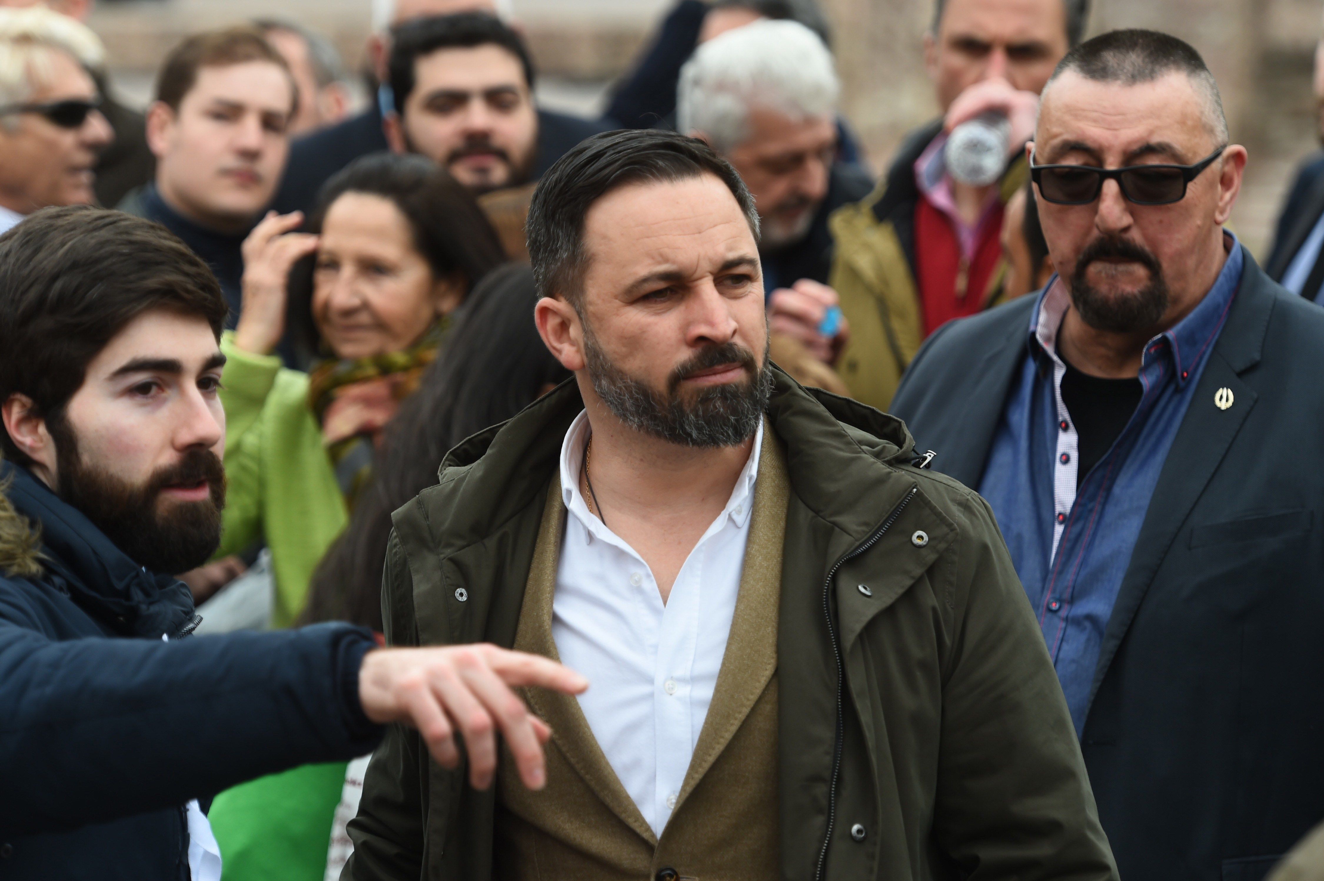 Abascal demana detenir Torra per acabar de "sufocar el cop" a Catalunya