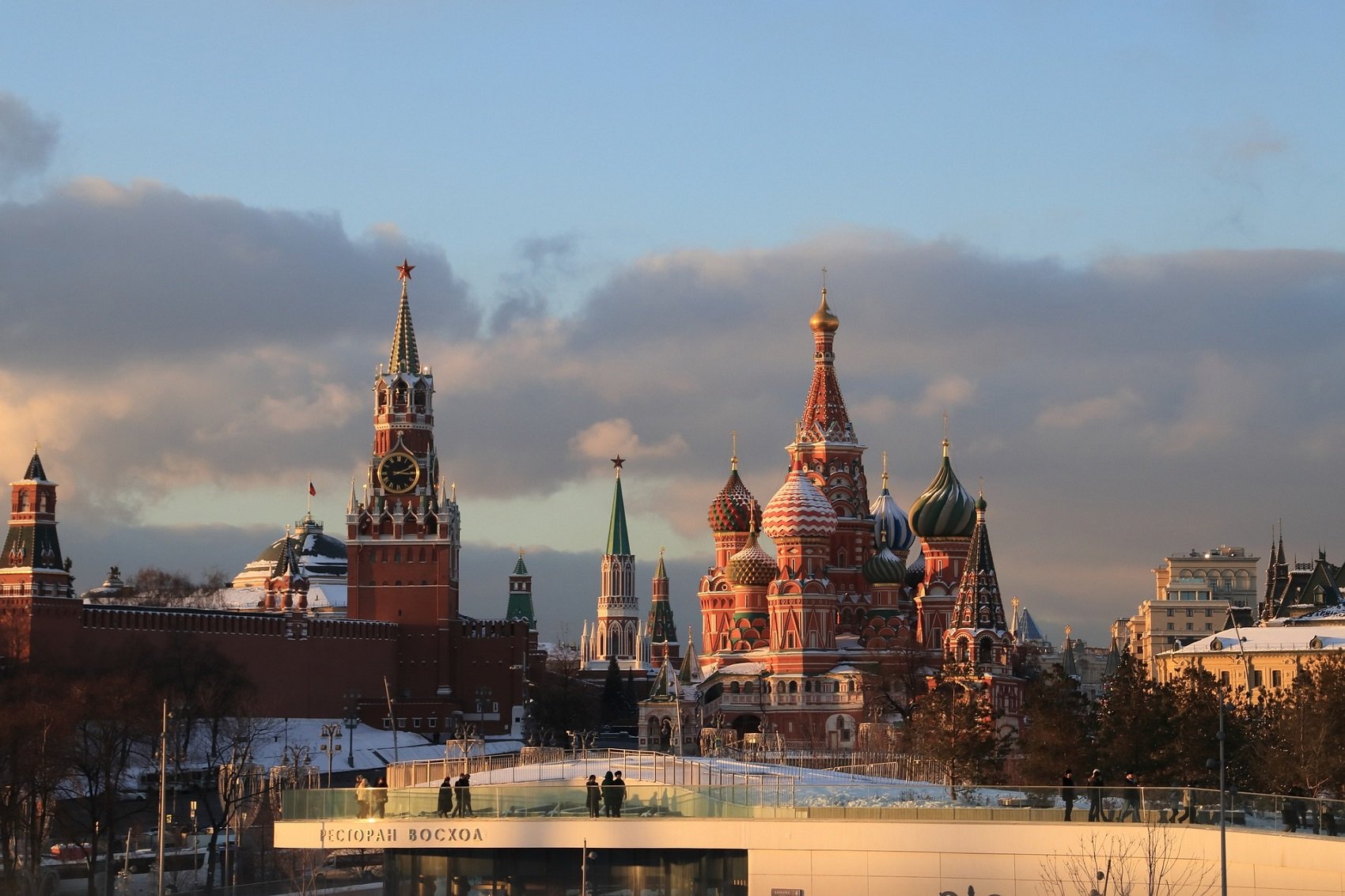 Rusia expulsa a 27 diplomáticos españoles y personal de la embajada