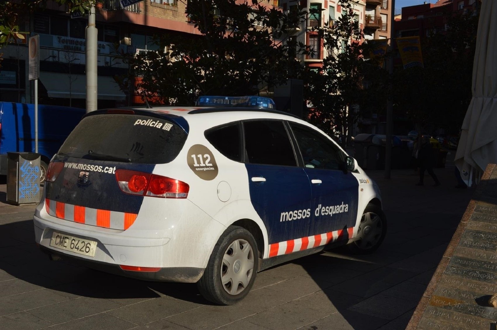 Investigan un posible homicidio cerca de la discoteca Razzmatazz