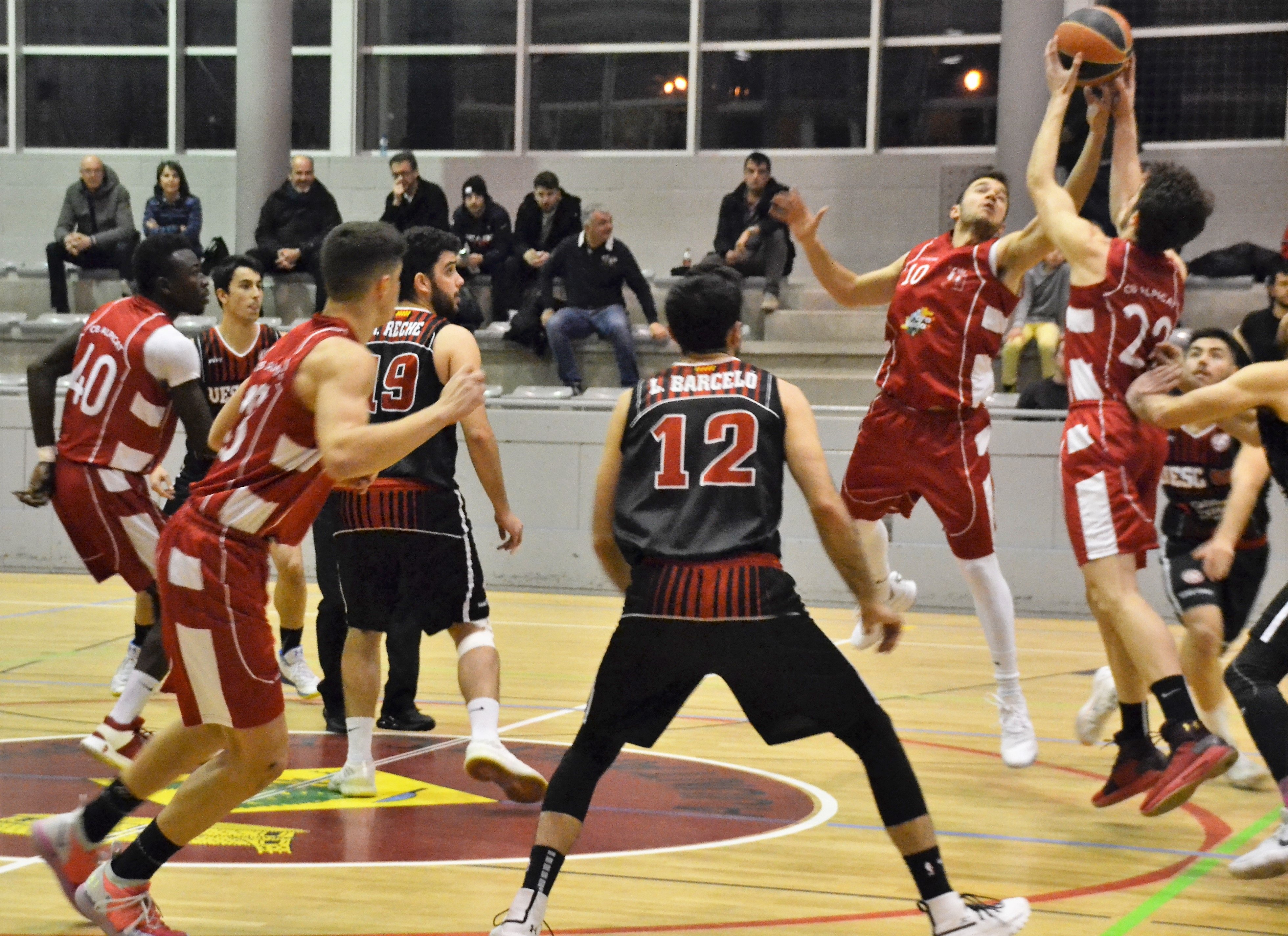 El Badalonès s'imposa al Ripollet (102-81) i s'ajusta la part alta