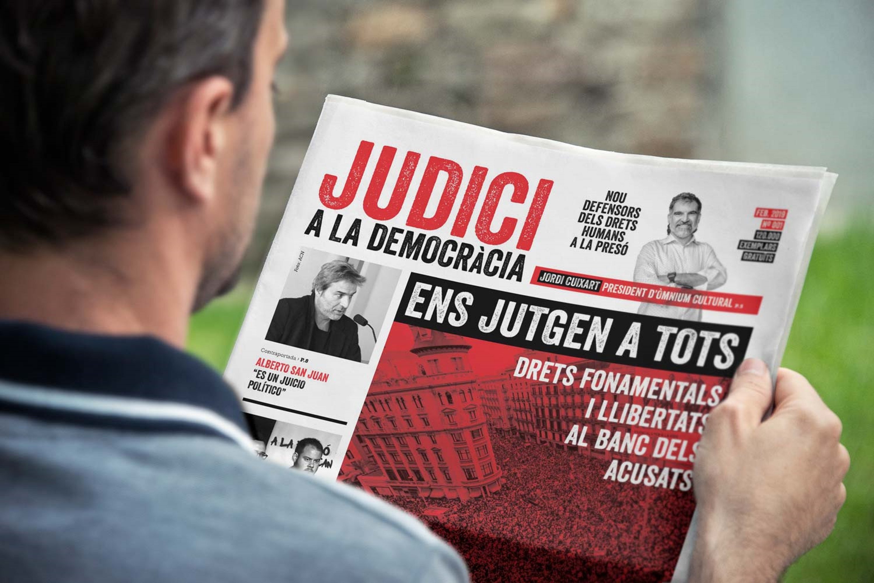 Òmnium denuncia la vulneración de derechos con el diario 'Judici a la Democràcia'