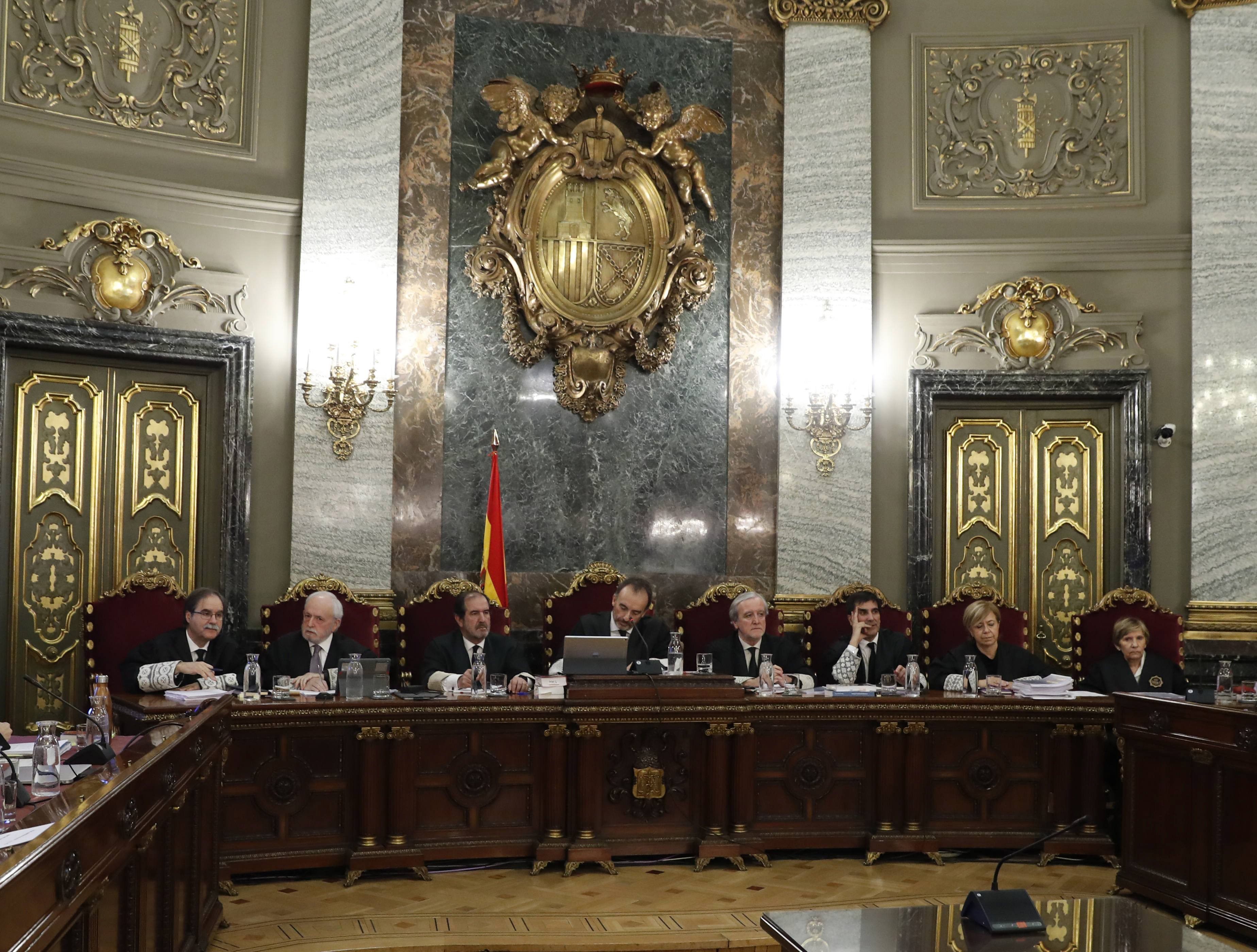 El tribunal de Marchena topa con los lazos amarillos