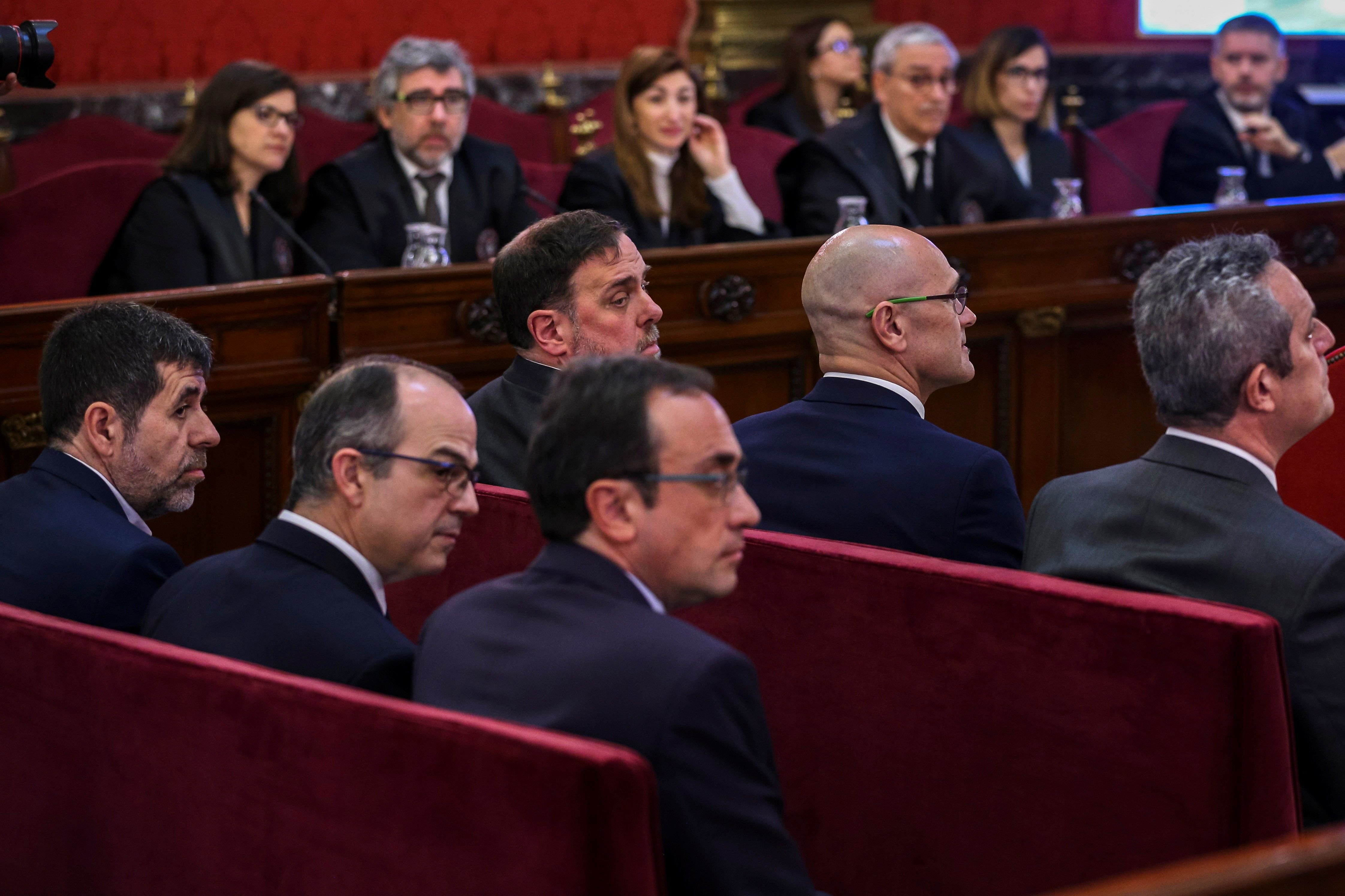 La protesta de Sànchez, Turull y Rull: "¿Dónde está la igualdad de oportunidades?"