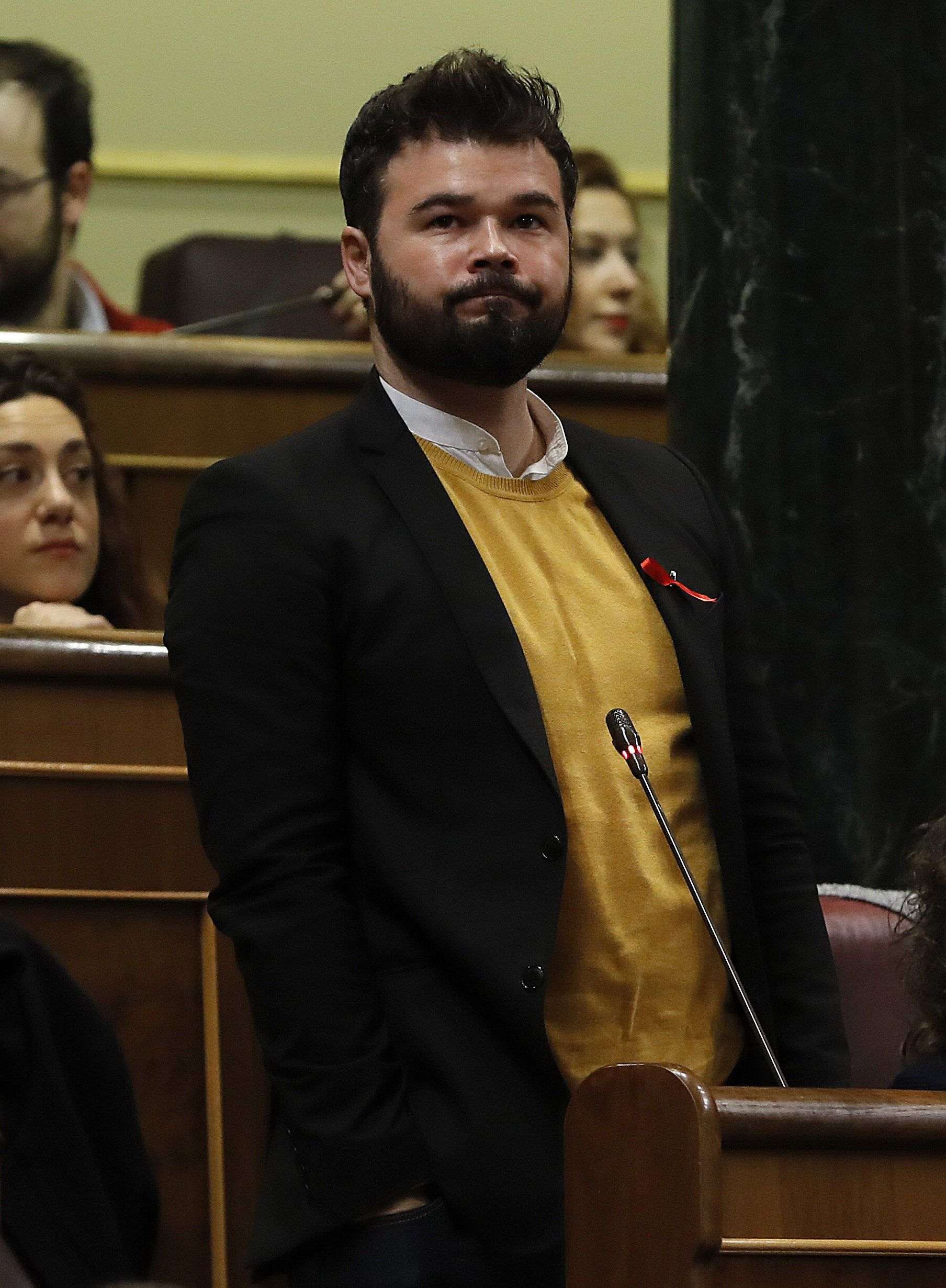 Rufián, diablillo 'indepe' en las Fallas de València