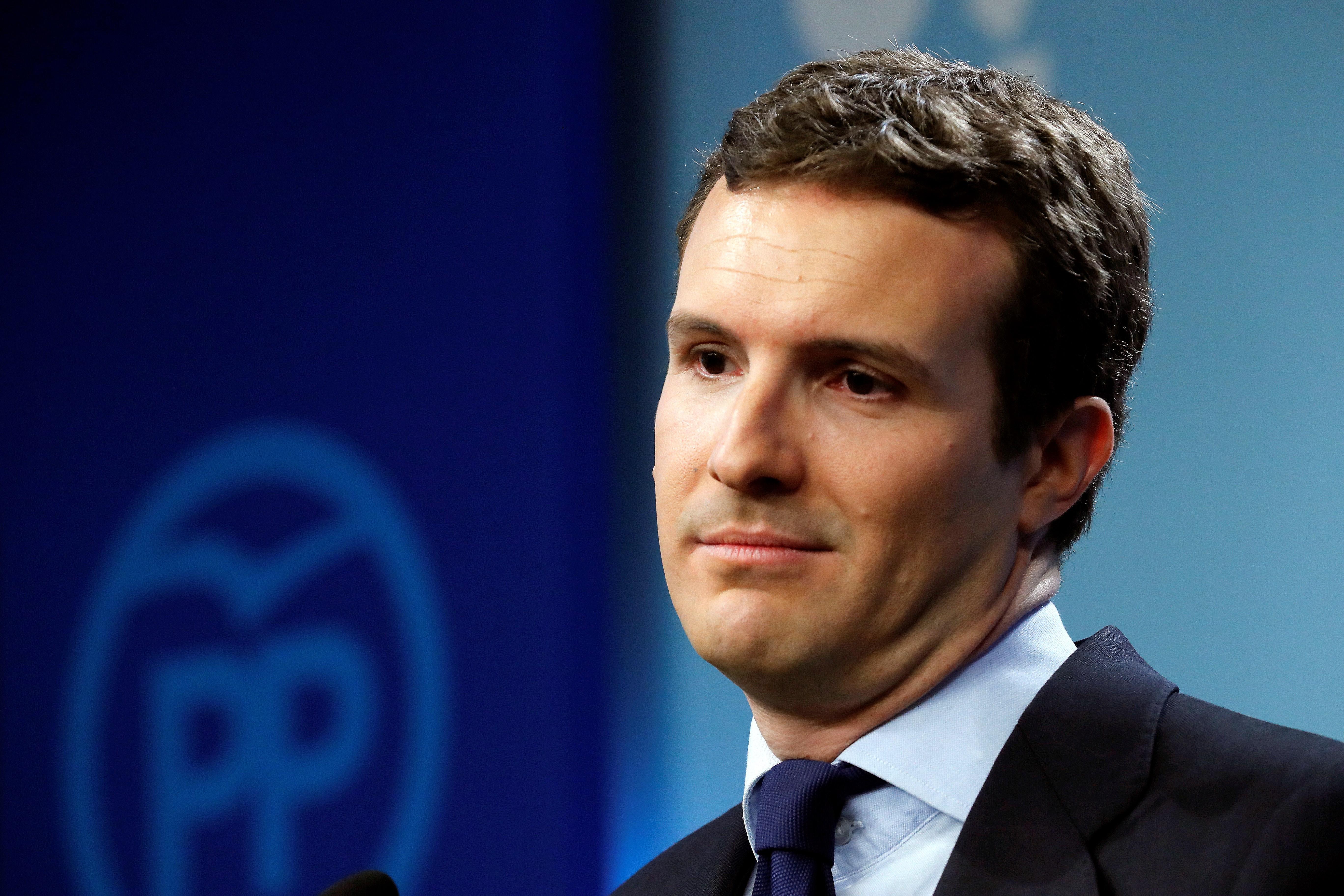 Casado denuncia ahora 'fake news': no quiere "blindar" la expulsión de inmigrantes